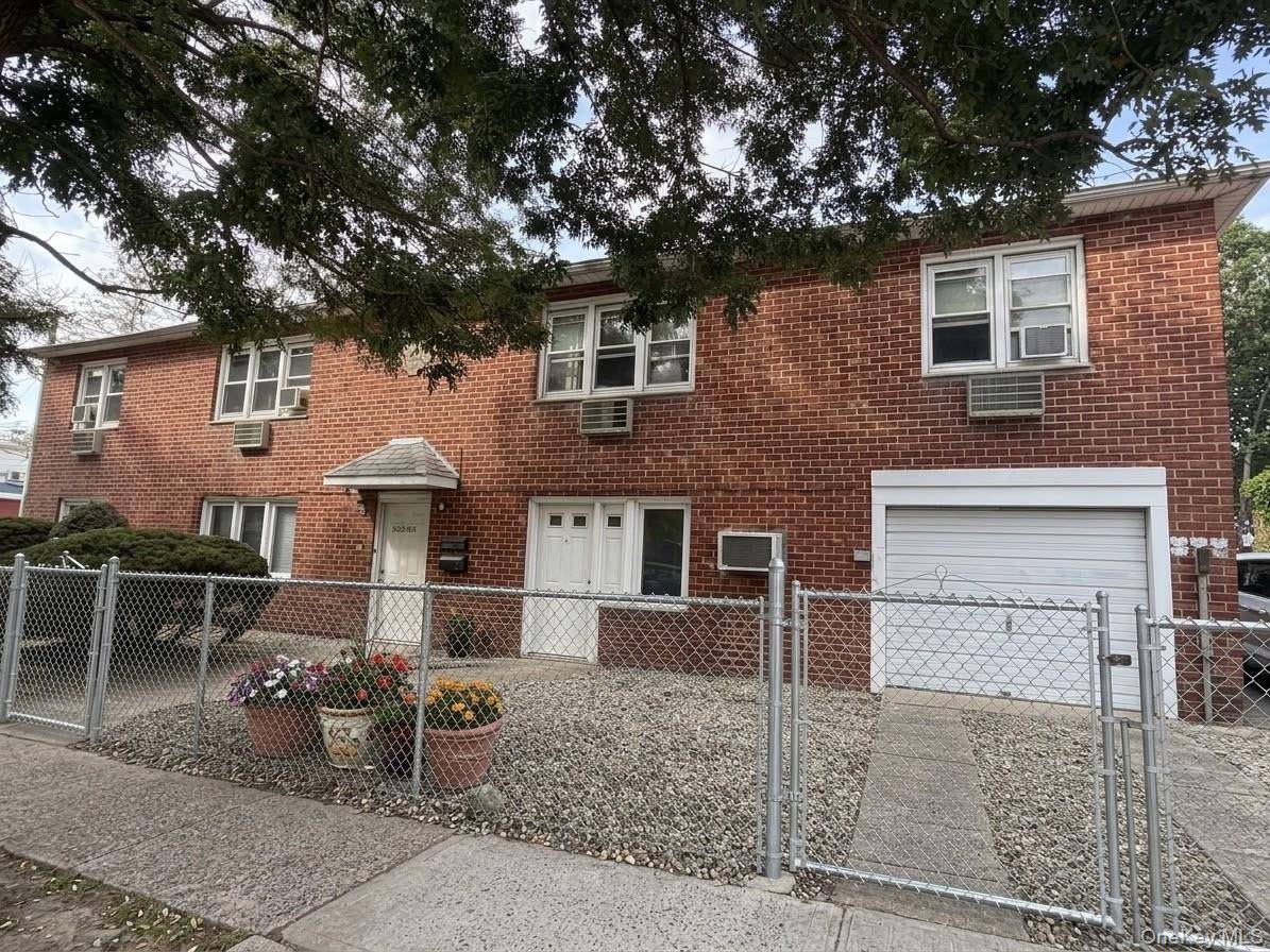 222-03 Braddock AVE, Queens Village, NY 11428