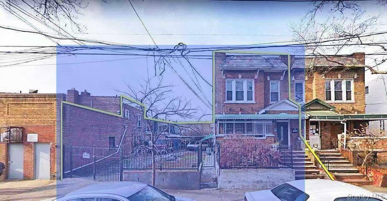 2576 99th ST, East Elmhurst, NY 11369