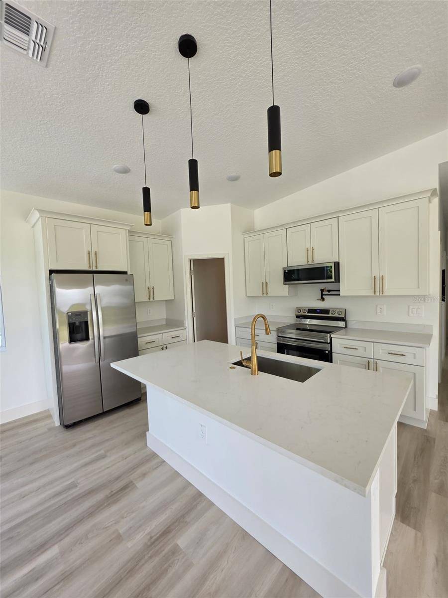 17951 SE 62ND ST, Morriston, FL 32668