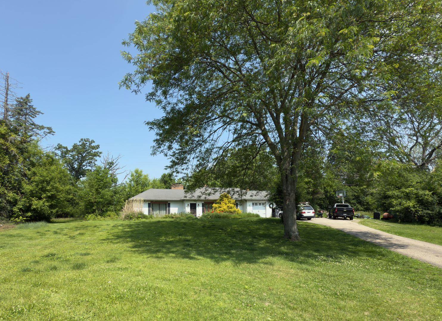 27700 W Flynn Creek DR, Barrington, IL 60010
