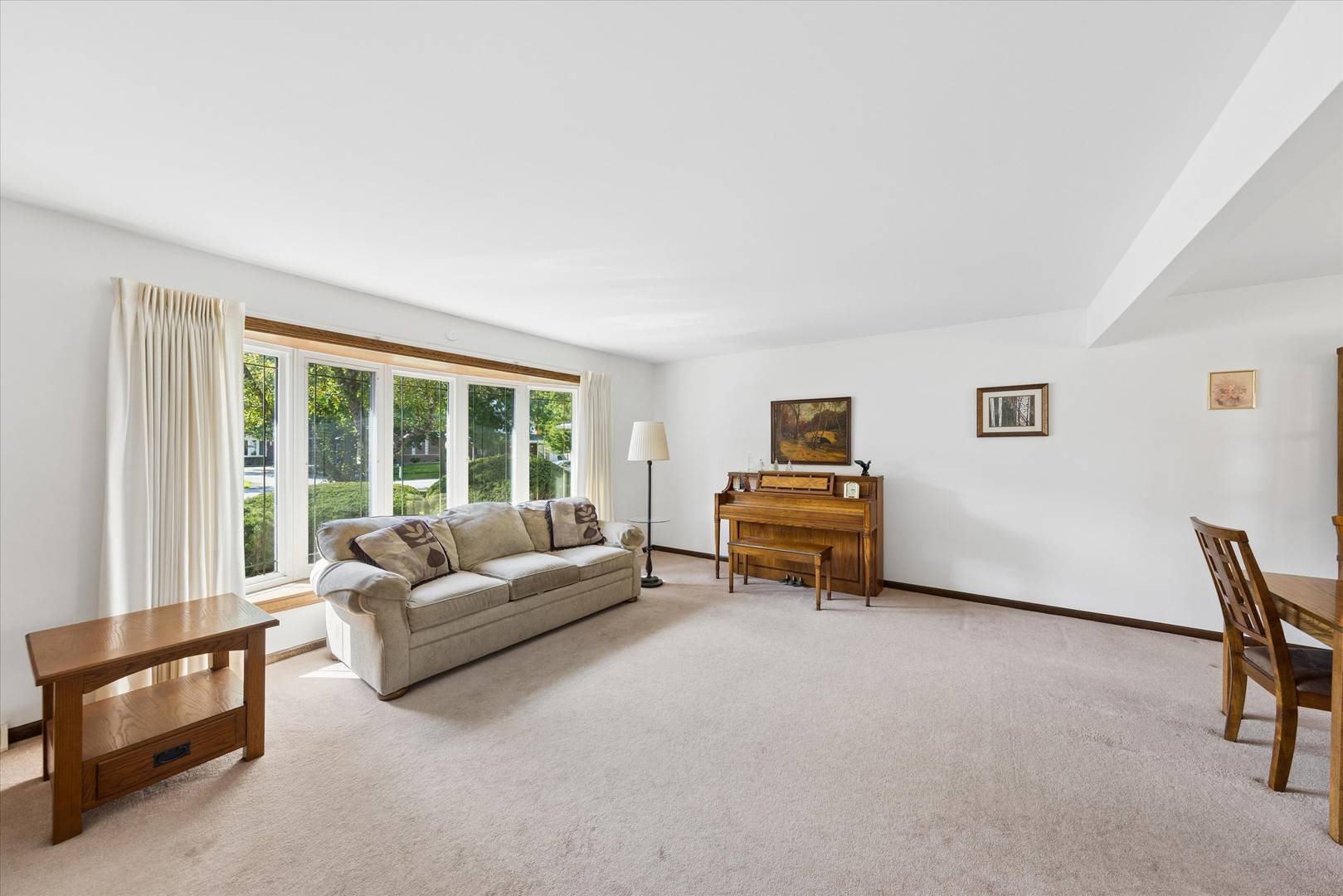7041 Springside AVE, Downers Grove, IL 60516