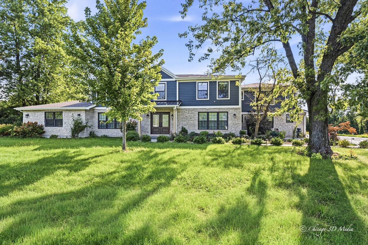 201 Rue Touraine, Deer Park, IL 60010