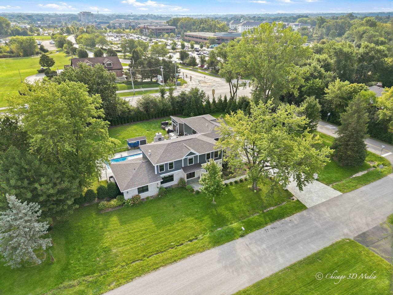 201 Rue Touraine, Deer Park, IL 60010