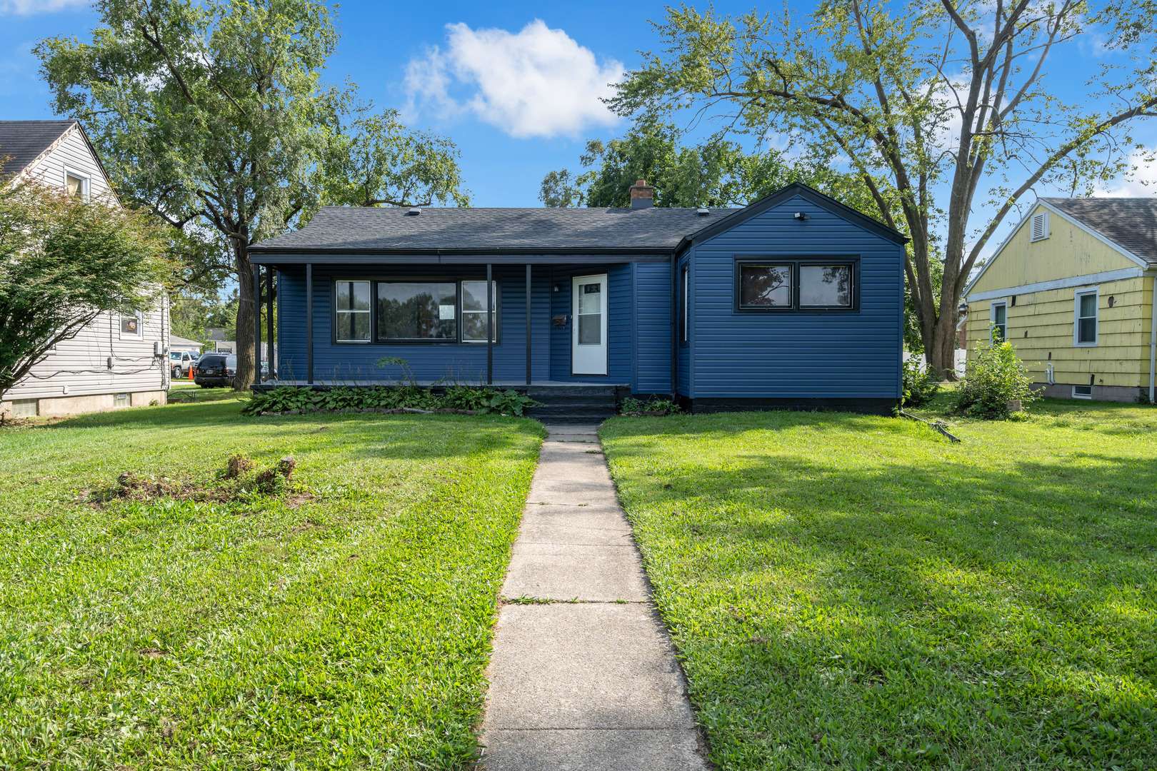 70 E 150th ST, Harvey, IL 60426