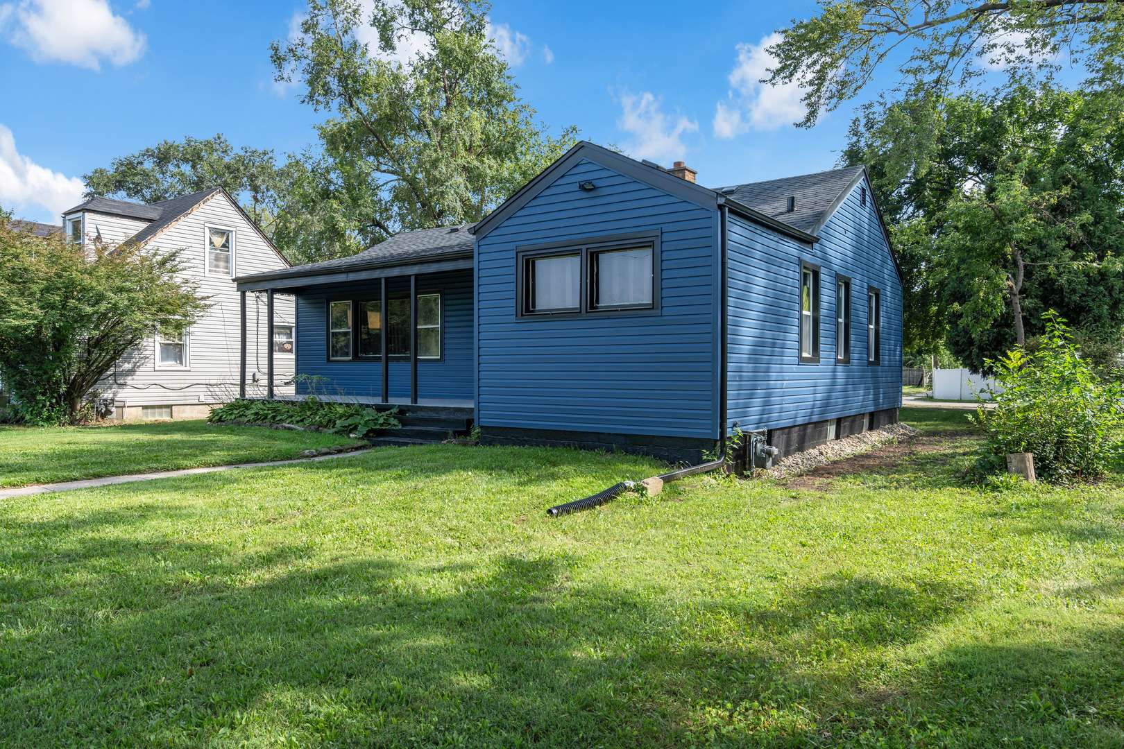 70 E 150th ST, Harvey, IL 60426