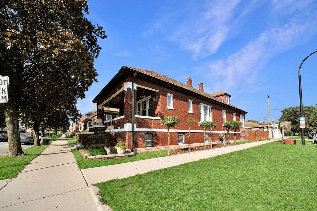 2241 S Austin BLVD, Cicero, IL 60804