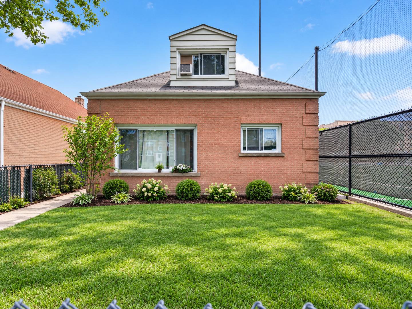 2130 W Highland AVE, Chicago, IL 60659