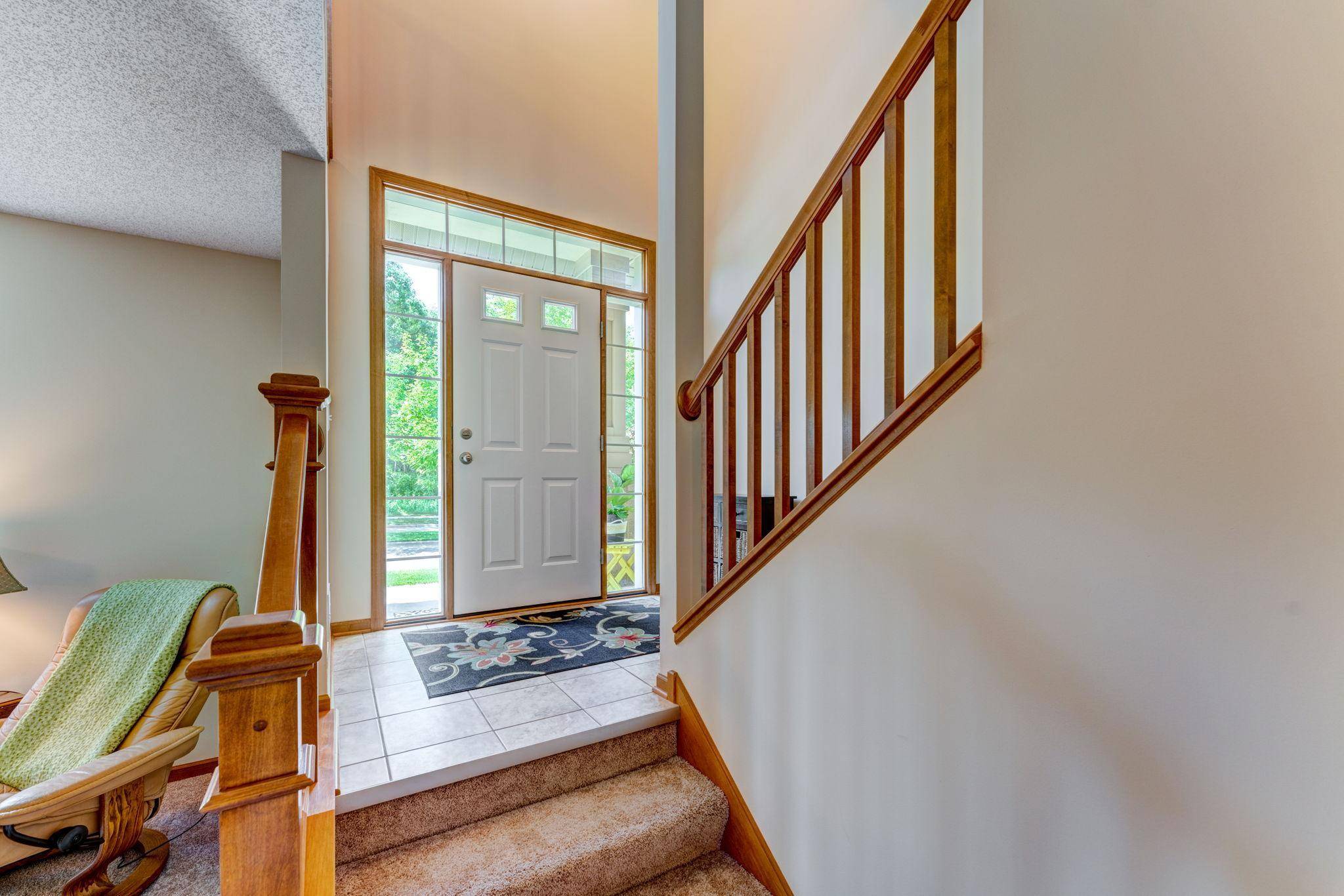11939 Emery Village DR N, Champlin, MN 55316