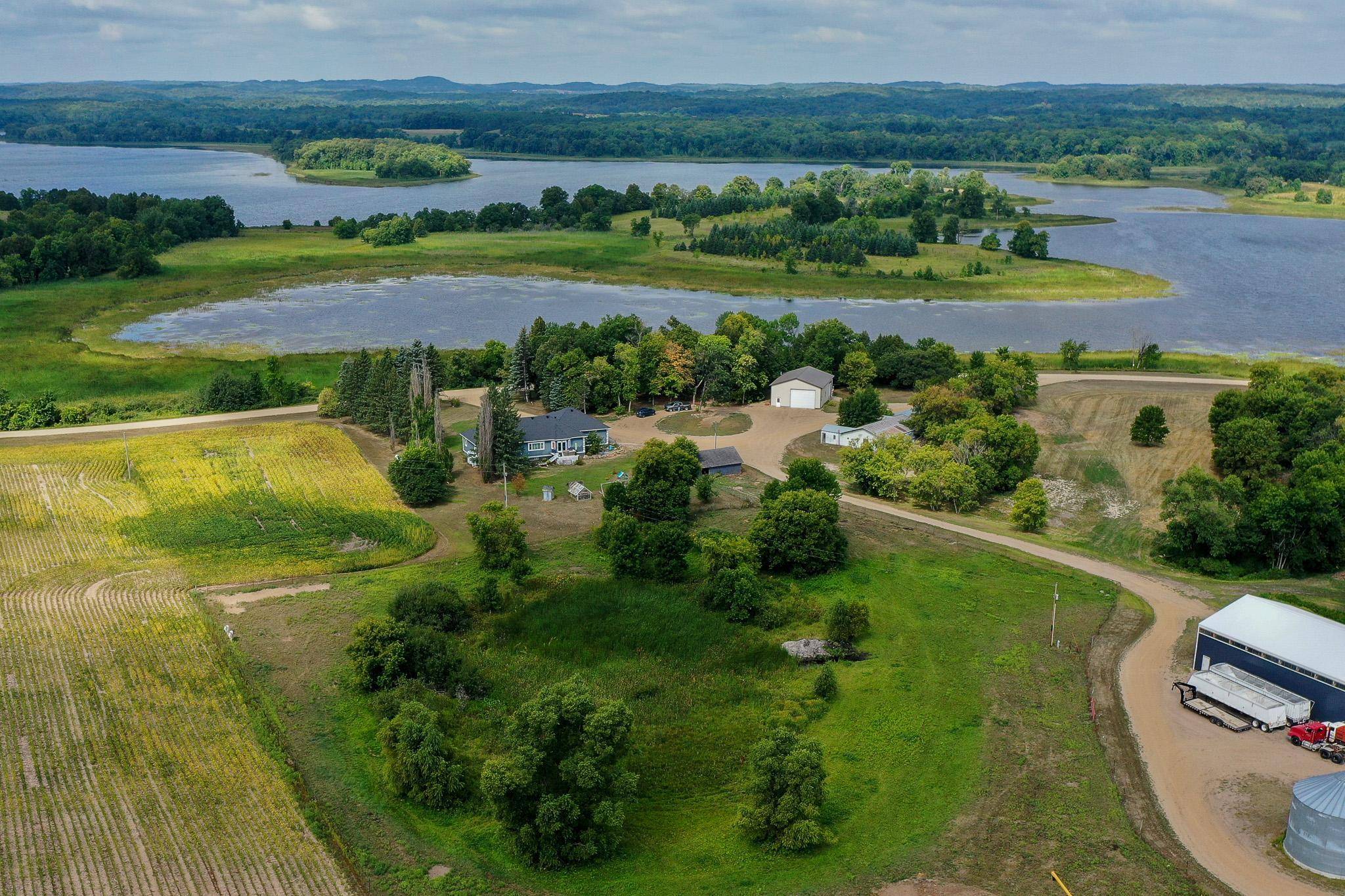 34306 300th AVE, Dent, MN 56528