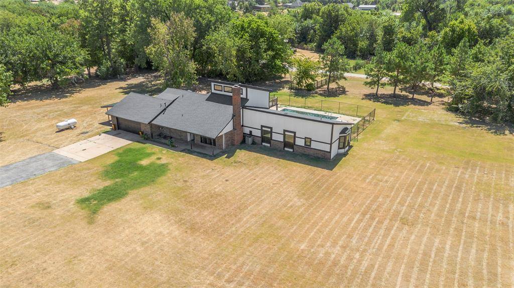 707 Cedar Springs DR, Tuttle, OK 73089