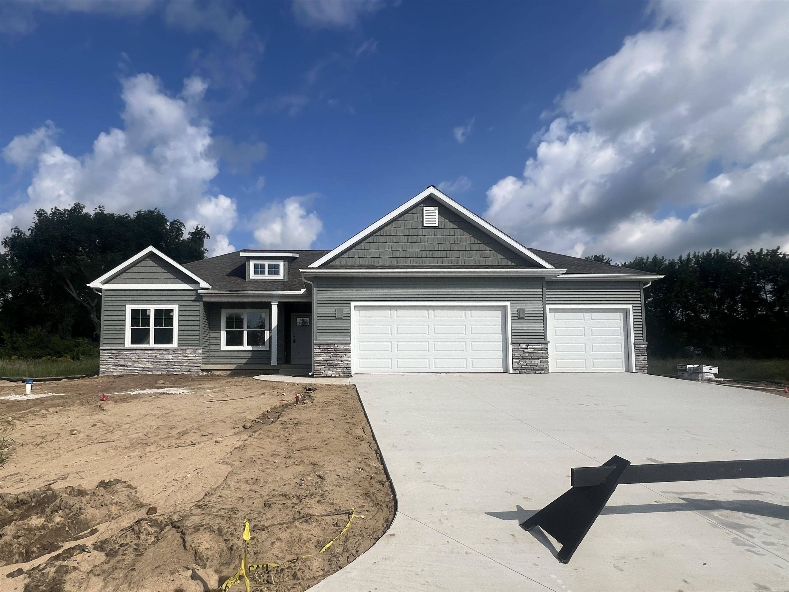 23381 Harold DR, South Bend, IN 46628
