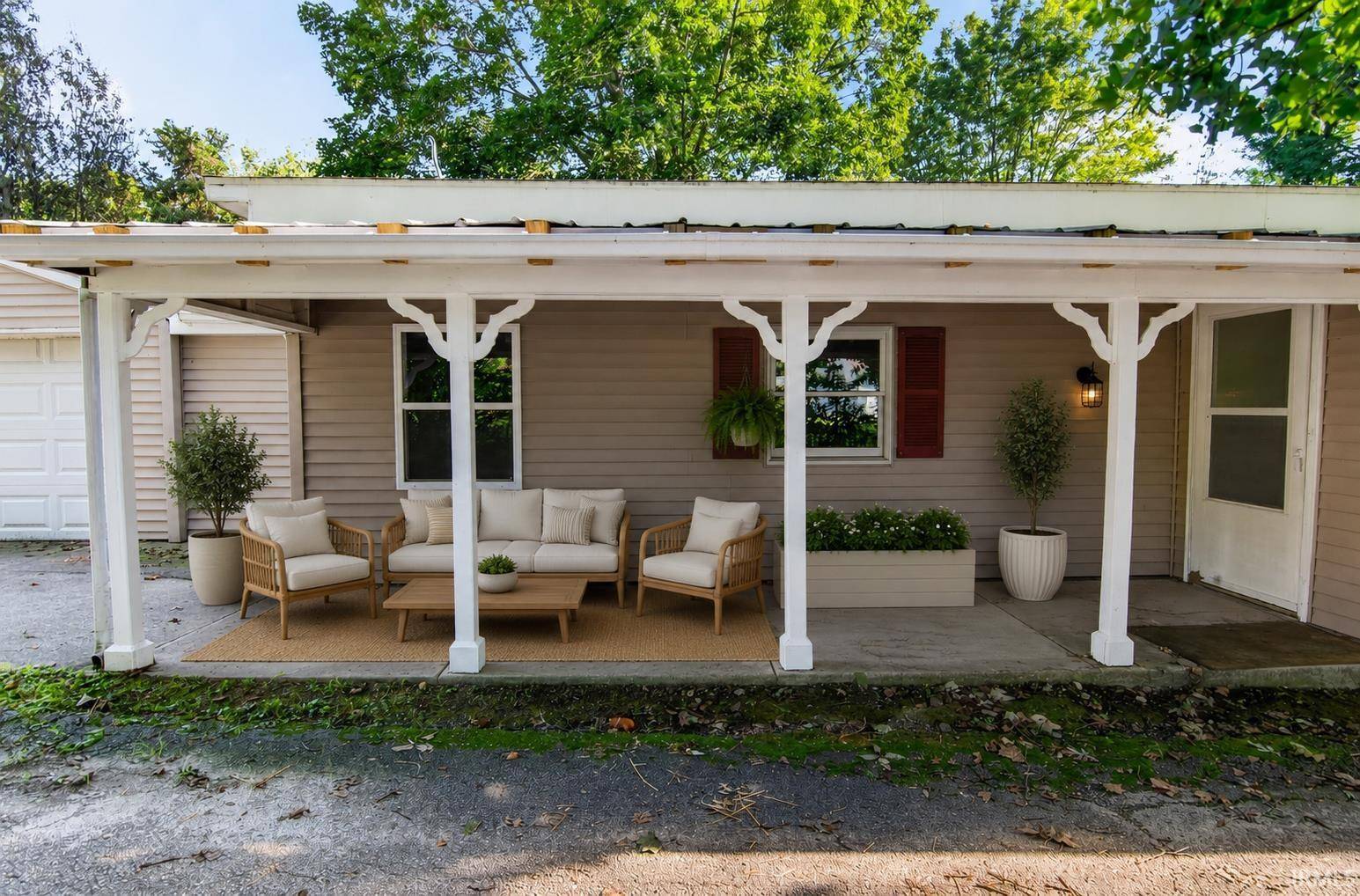 61980 Mayflower RD, South Bend, IN 46614