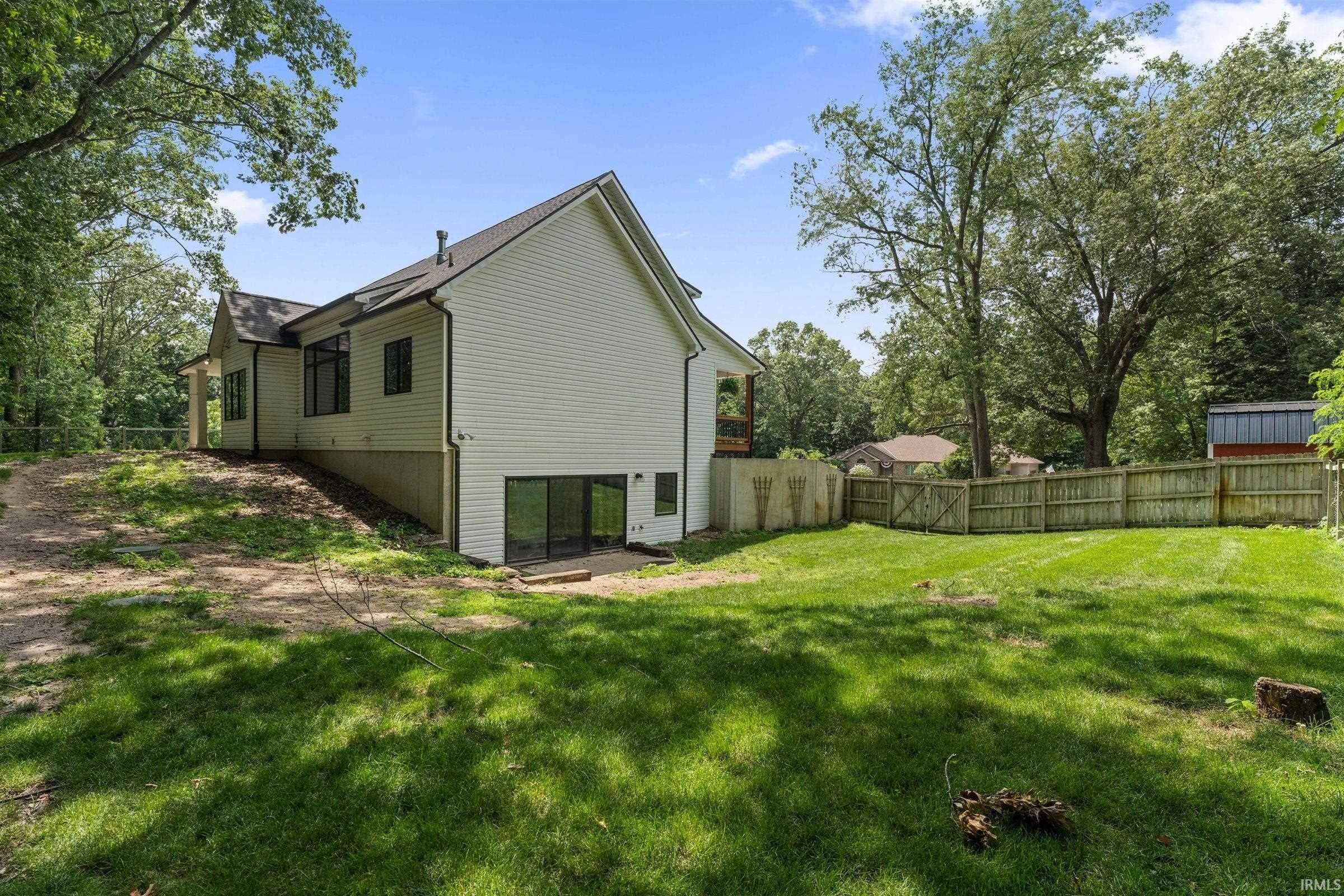 56070 Dana DR, Bristol, IN 46507-9512