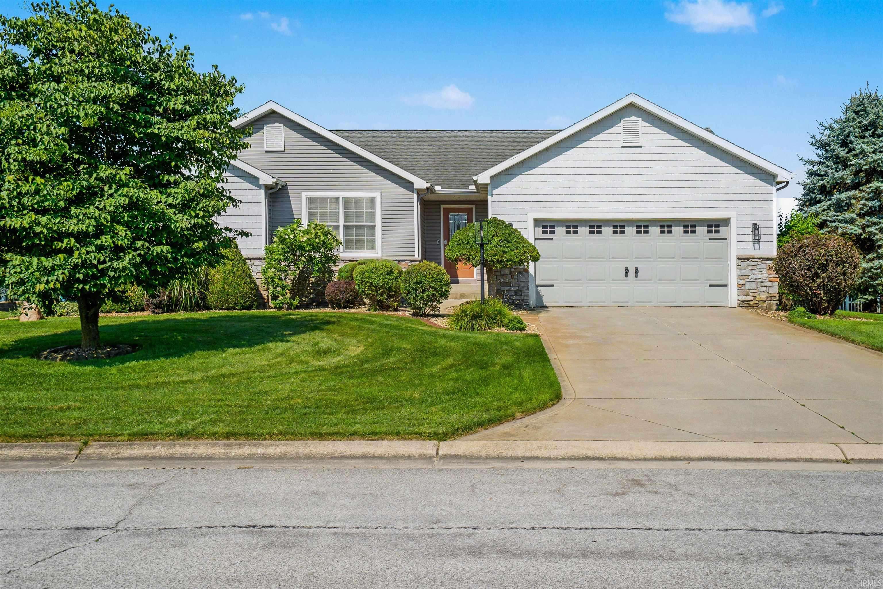 53373 Victor DR, Granger, IN 46530
