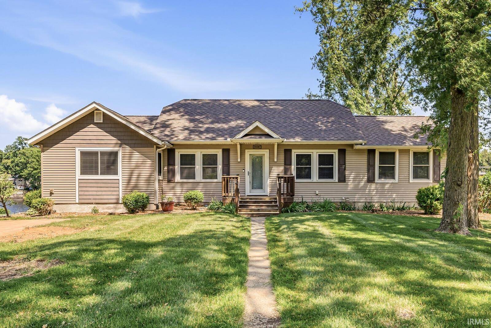 10287 Vistula RD, Osceola, IN 46561