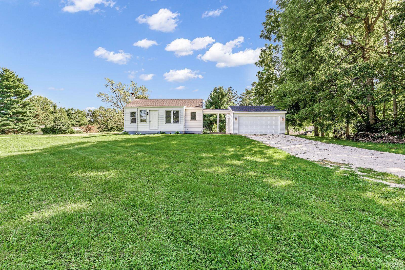 19600 Dice ST, South Bend, IN 46614