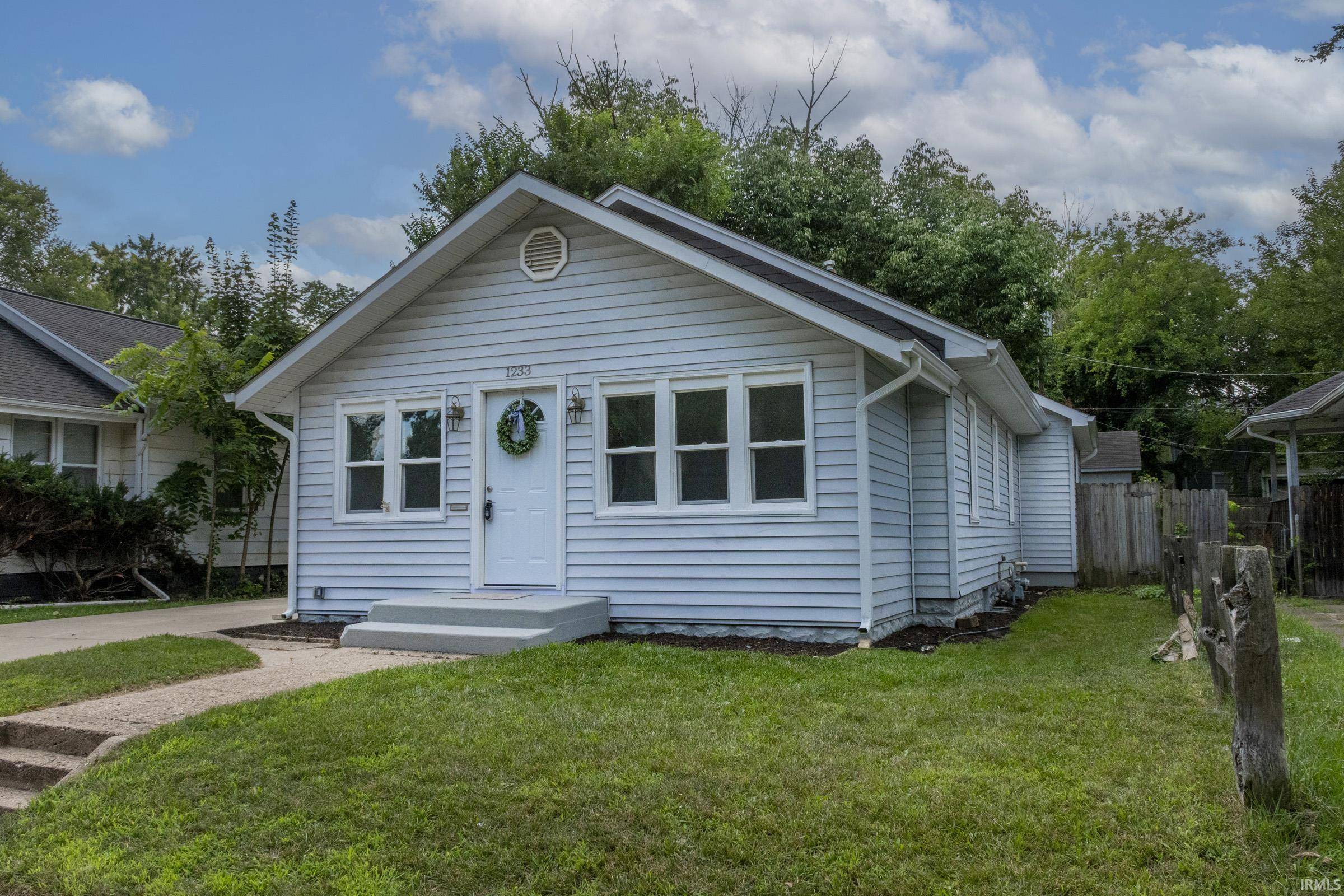 1233 Wilber ST, South Bend, IN 46628