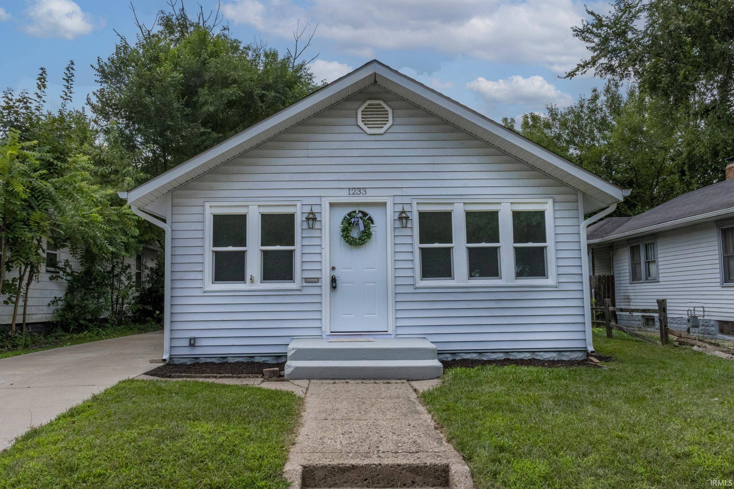 1233 Wilber ST, South Bend, IN 46628