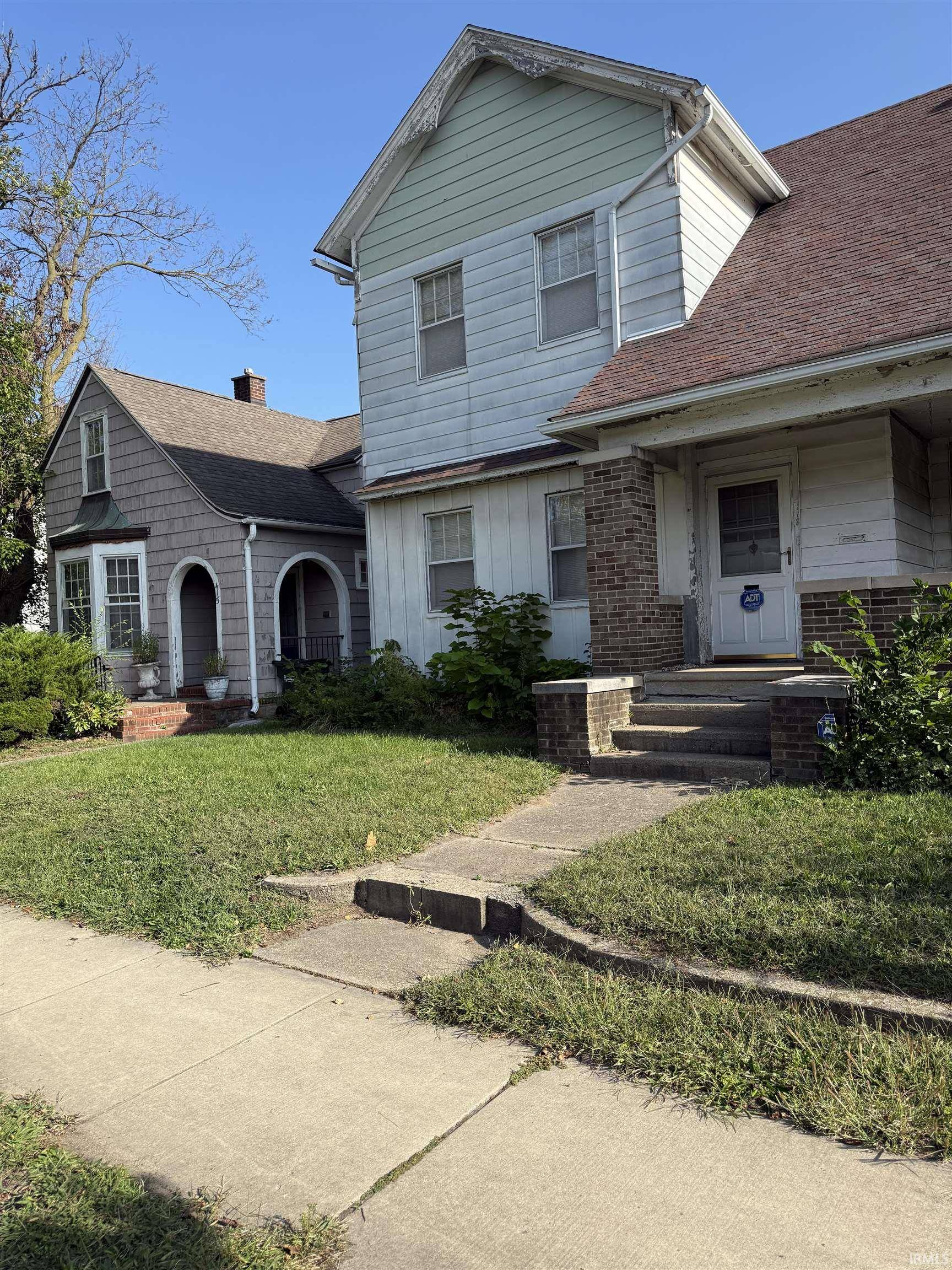 415 Lincoln WAY, South Bend, IN 46601-1115