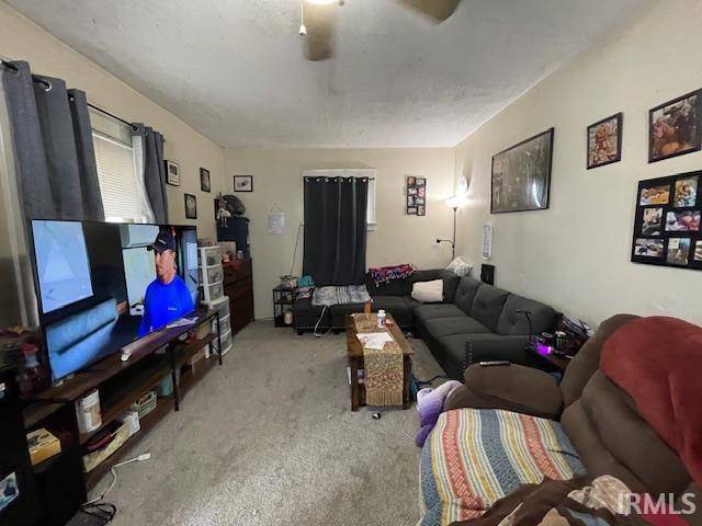 920 Cleveland AVE, South Bend, IN 46628-2478