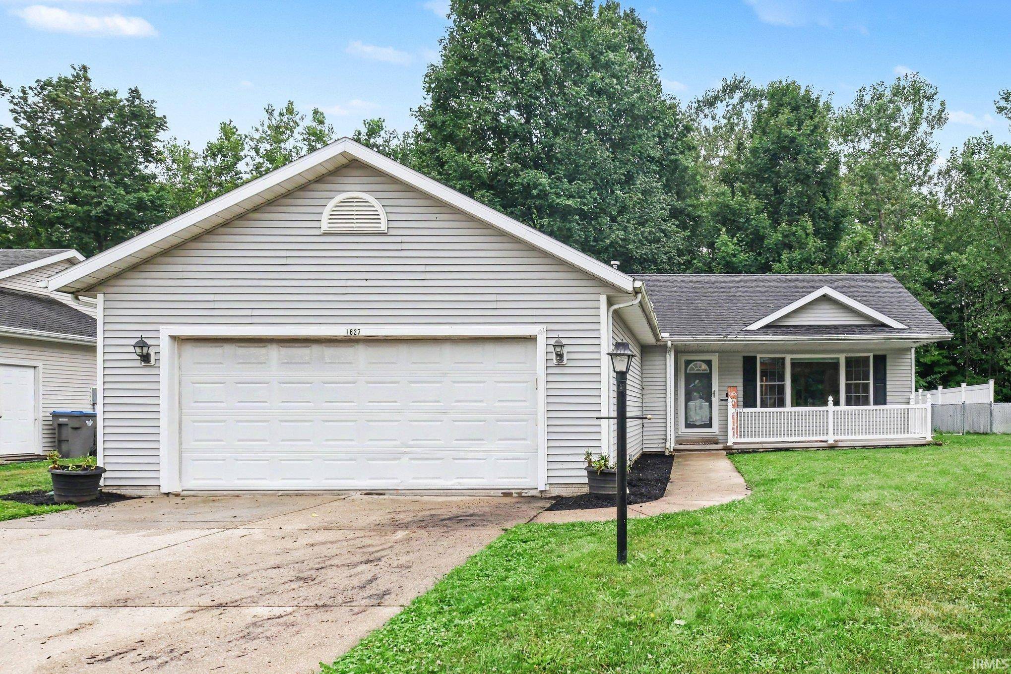 1627 Aspen DR, Goshen, IN 46526