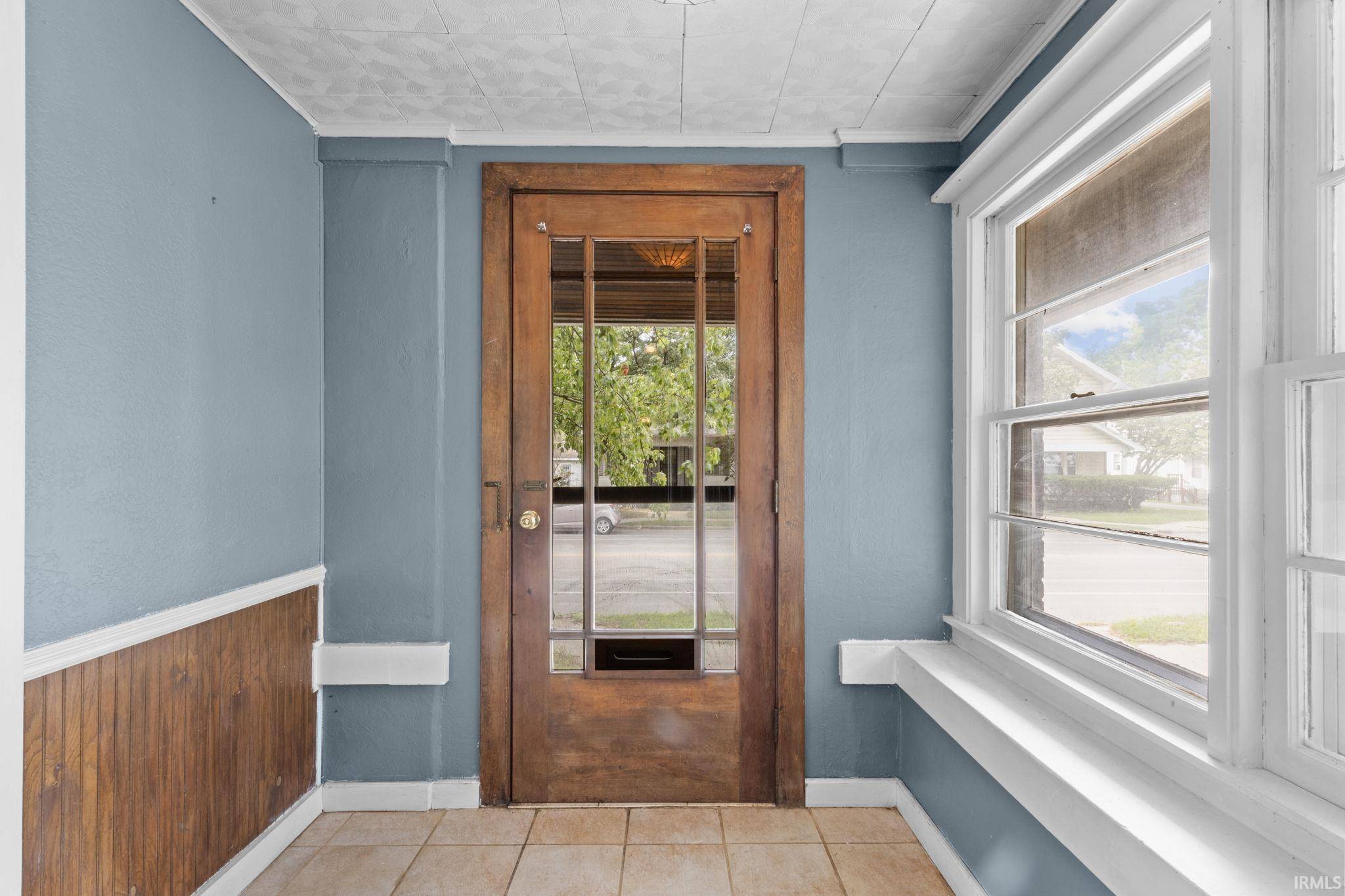 614 W Beardsley AVE, Elkhart, IN 46514