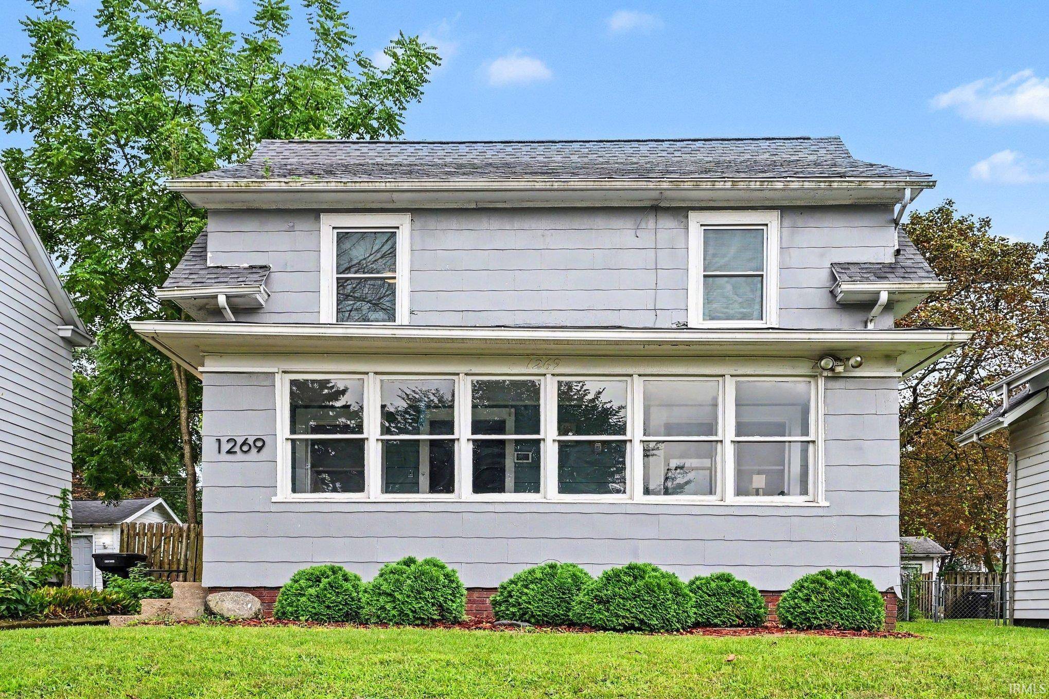 1269 Woodward AVE, South Bend, IN 46616-1527