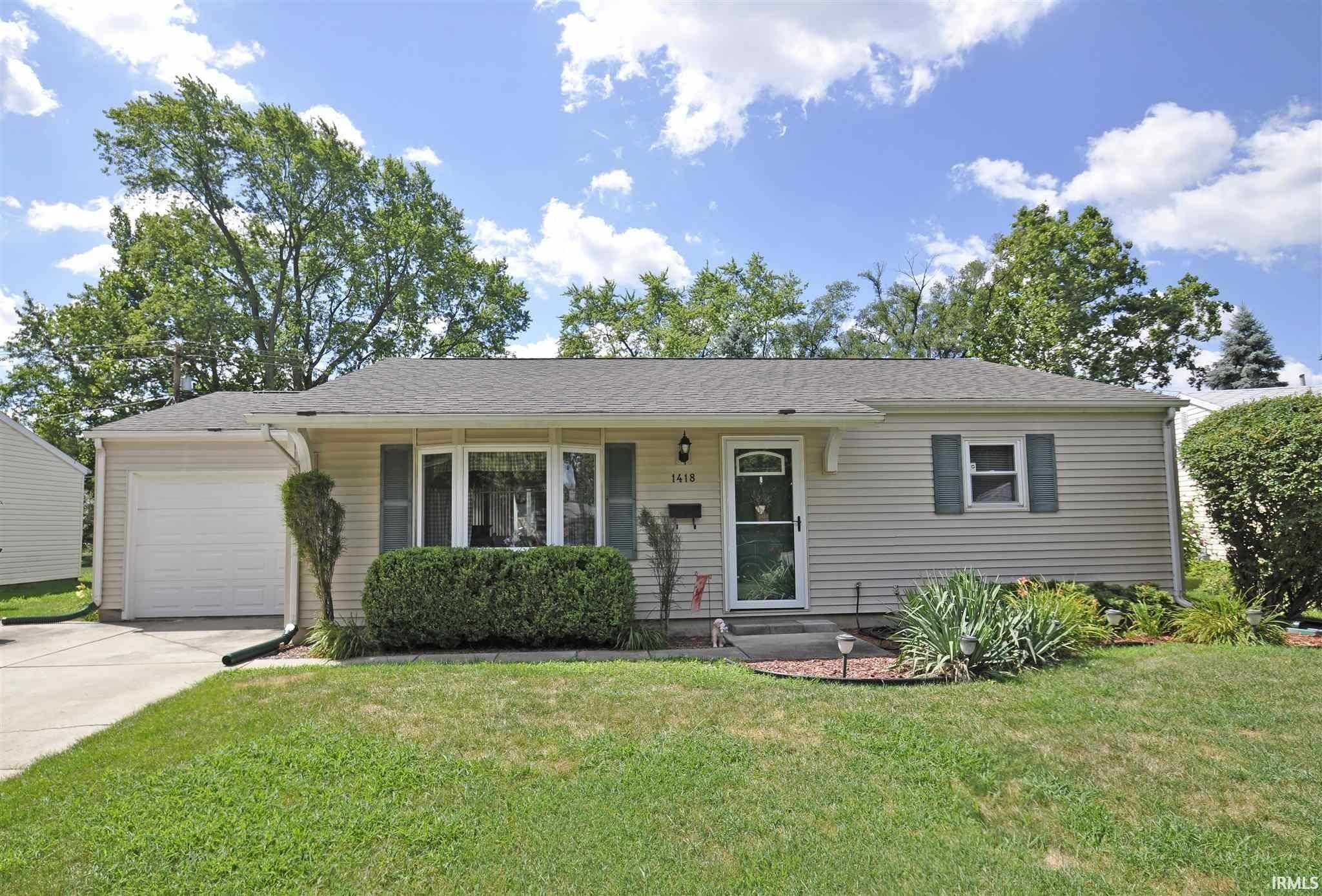 1418 Orkney CT, South Bend, IN 46614-3416