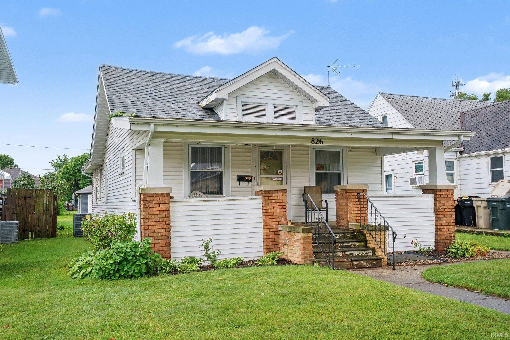 826 S 30th ST, South Bend, IN 46615