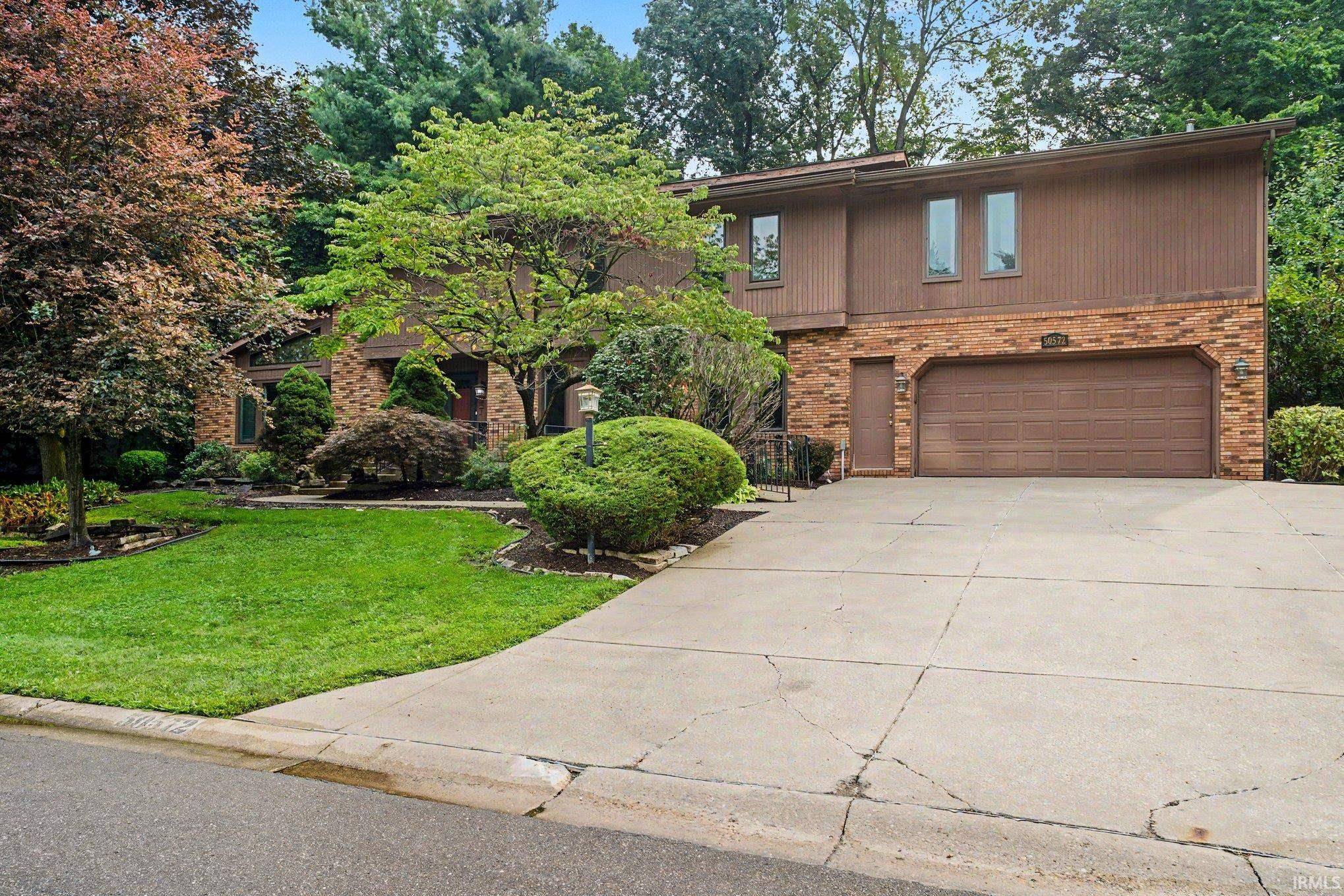 50572 Mercury DR, Granger, IN 46530