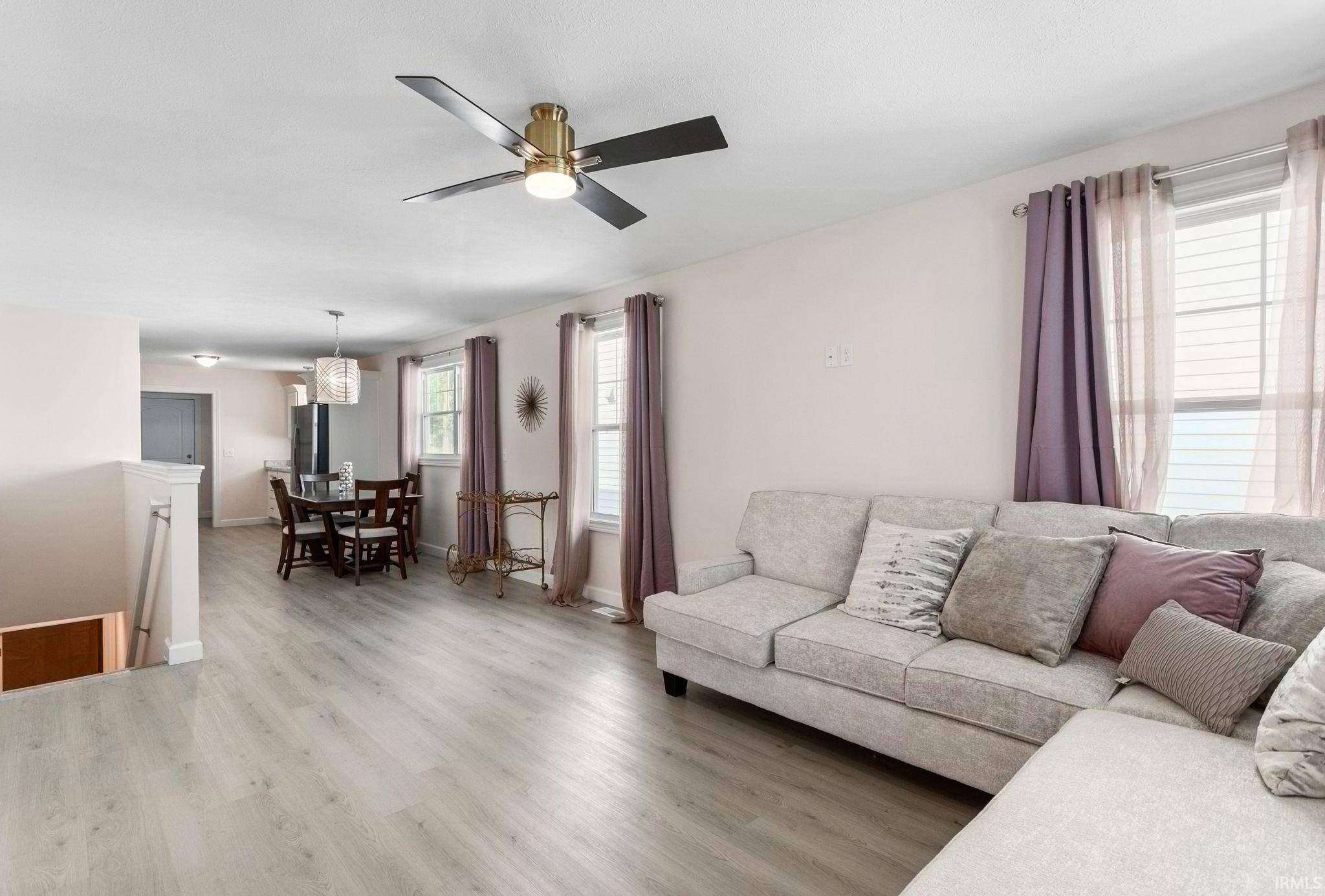 212 E Dubail AVE, South Bend, IN 46613-2431