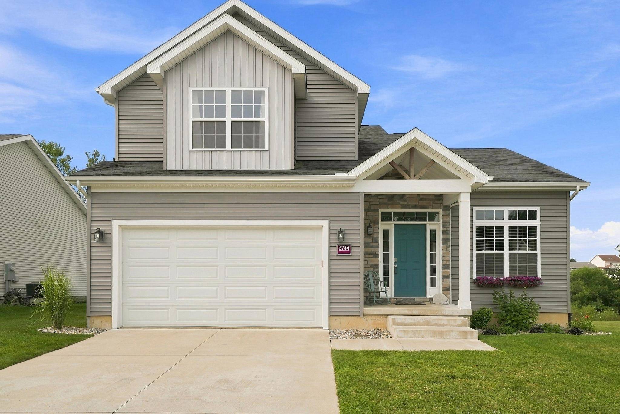 2744 Pine Cone LN, Warsaw, IN 46582