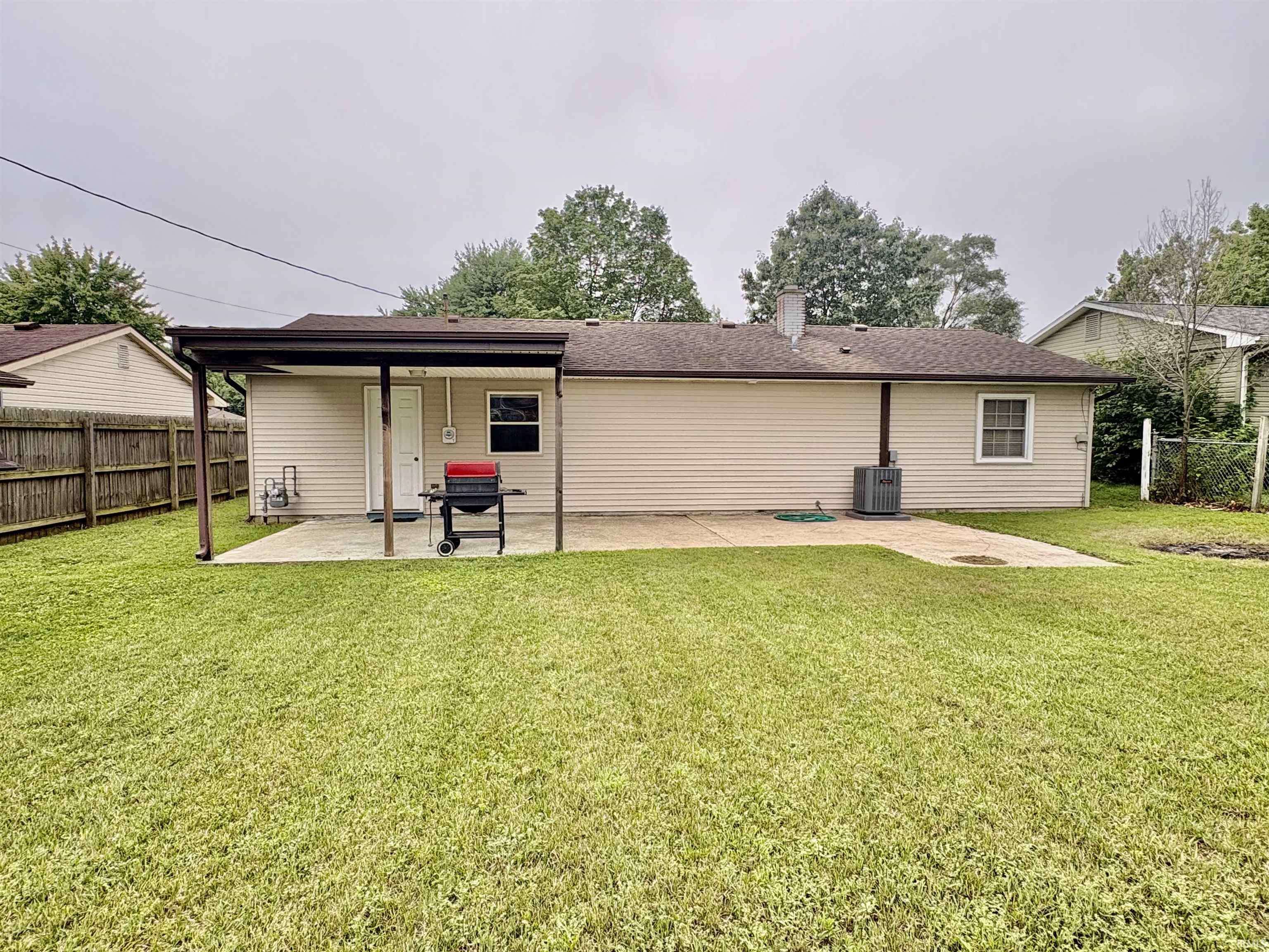 56648 Norman CT, Elkhart, IN 46516