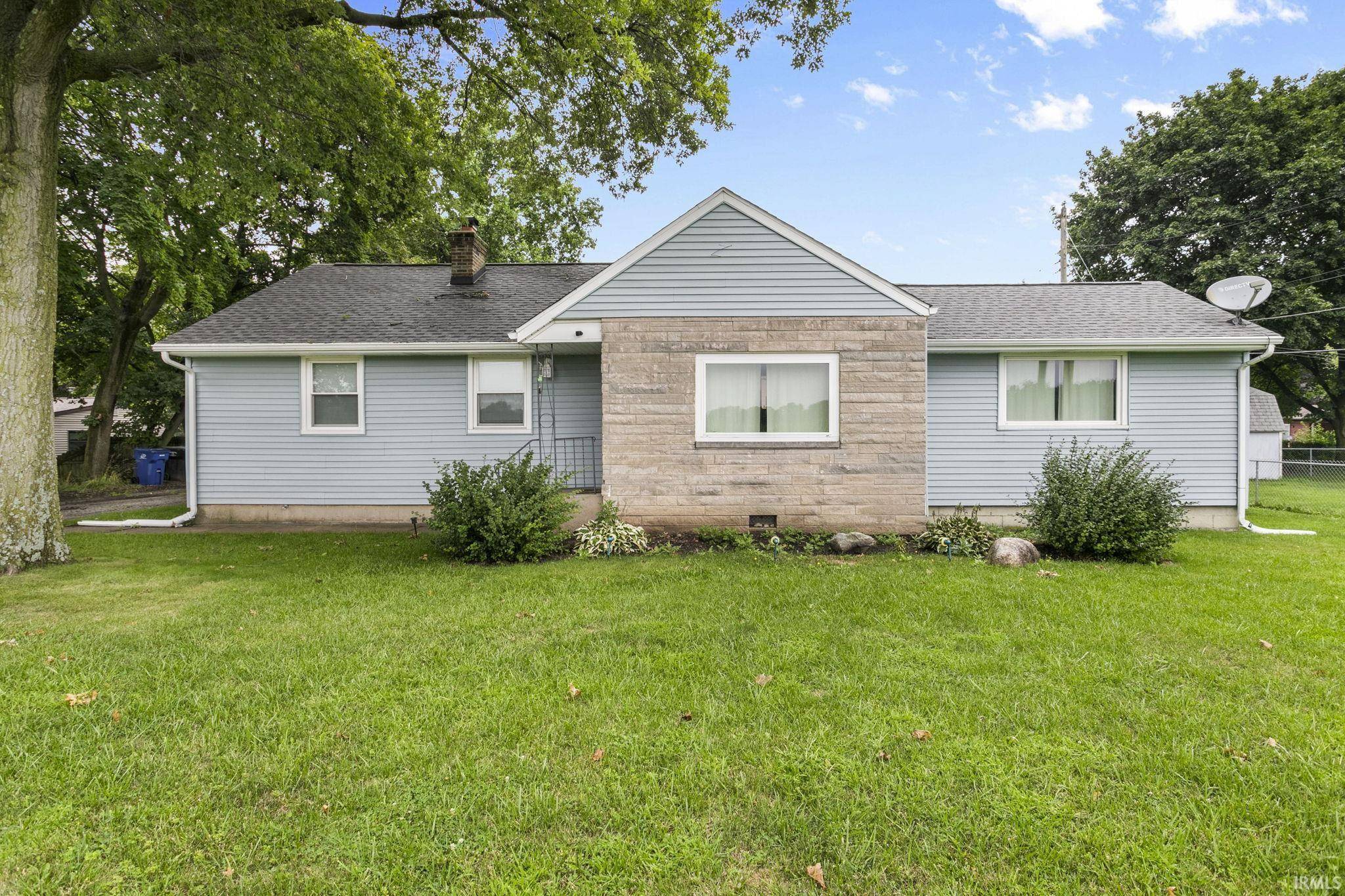 19389 Kern RD, South Bend, IN 46614-5722