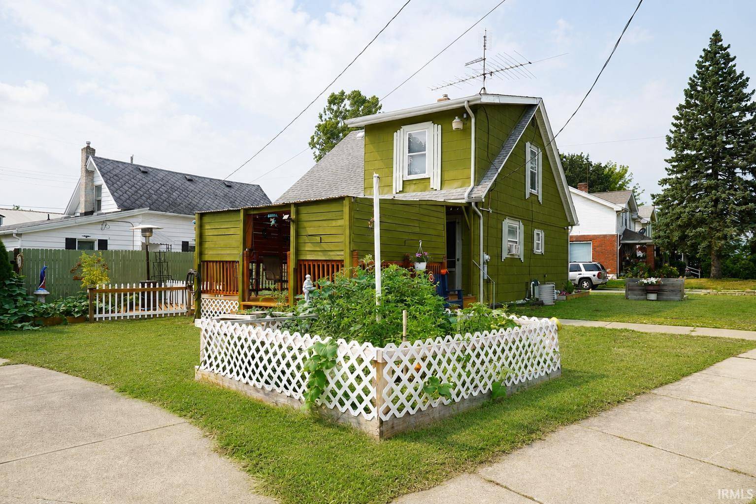 902 Bruce ST, South Bend, IN 46613