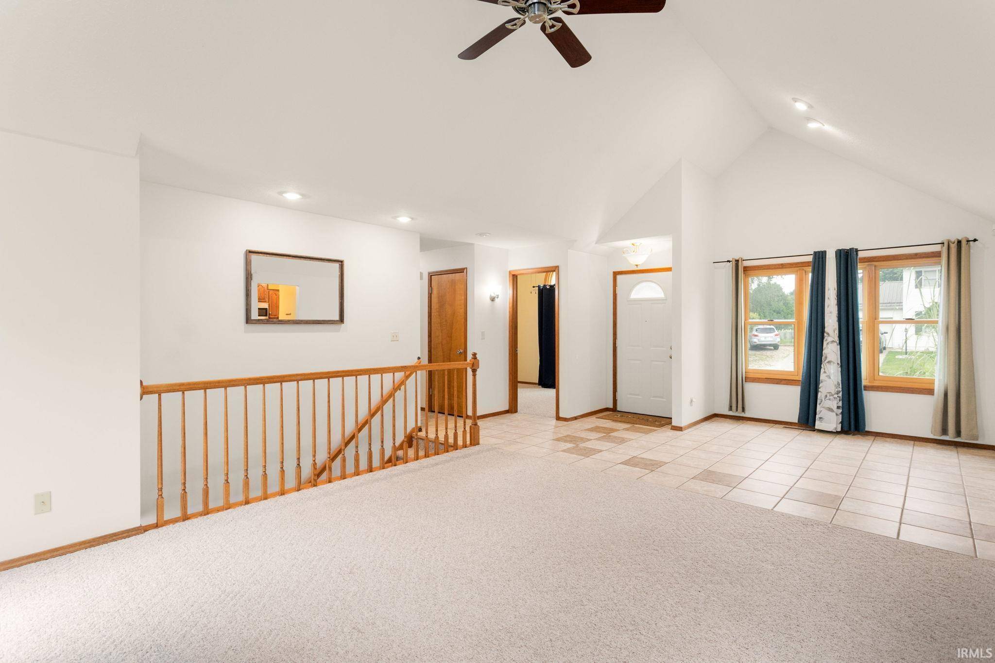 54960 E Sunray DR, Osceola, IN 46561-9361