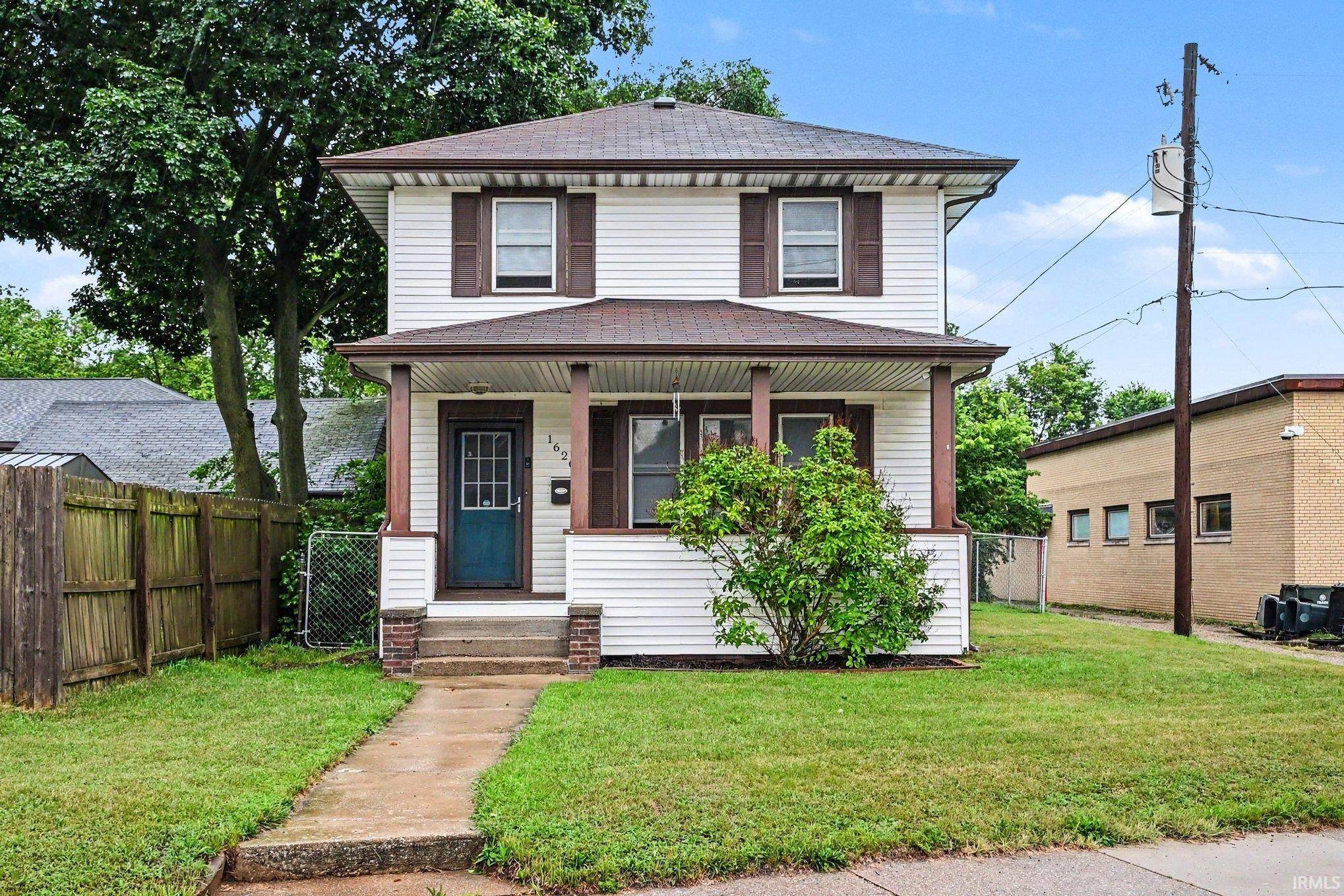 1620 Portage AVE, South Bend, IN 46616-1740