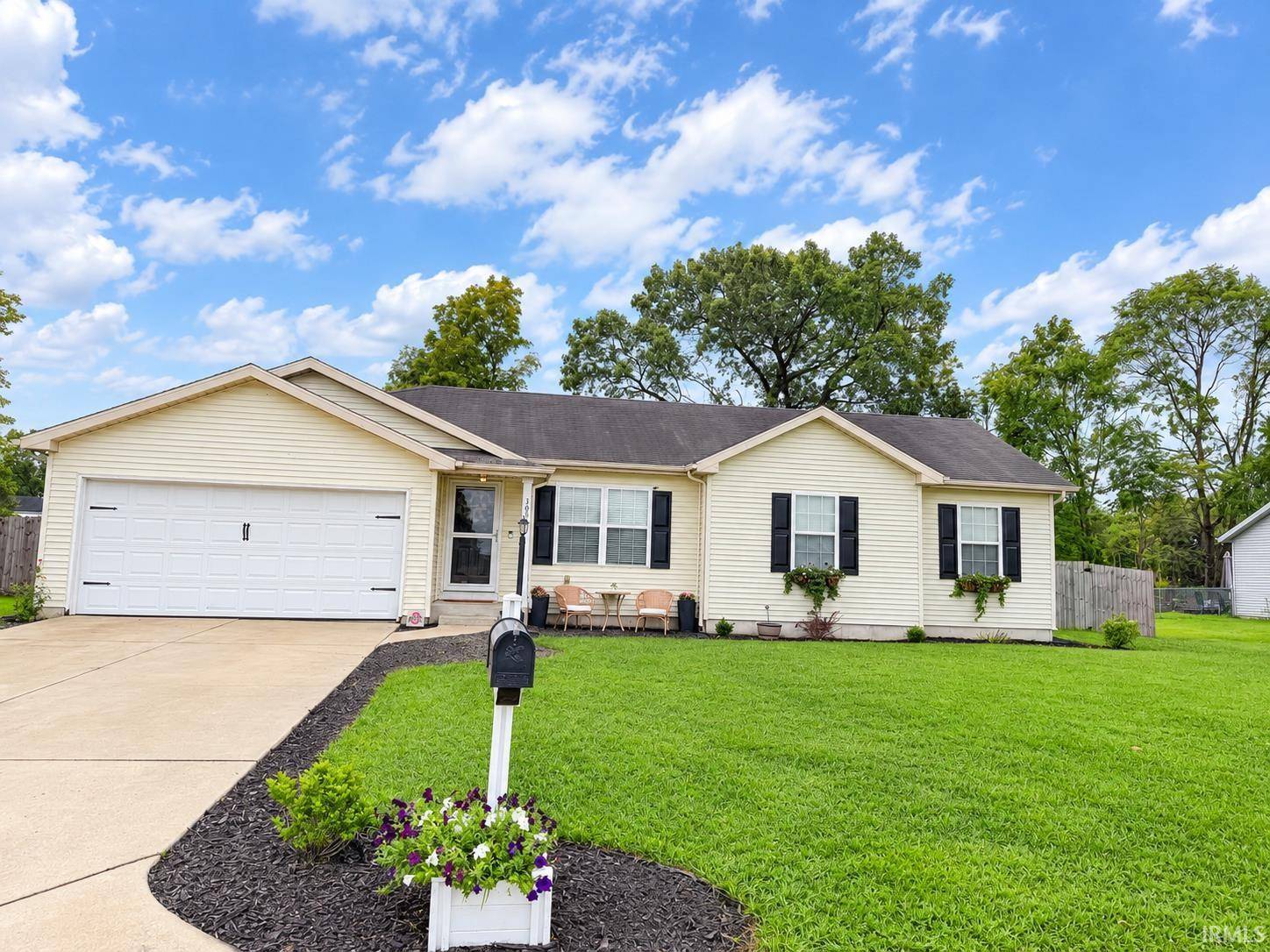 30570 Gregory DR, Elkhart, IN 46516