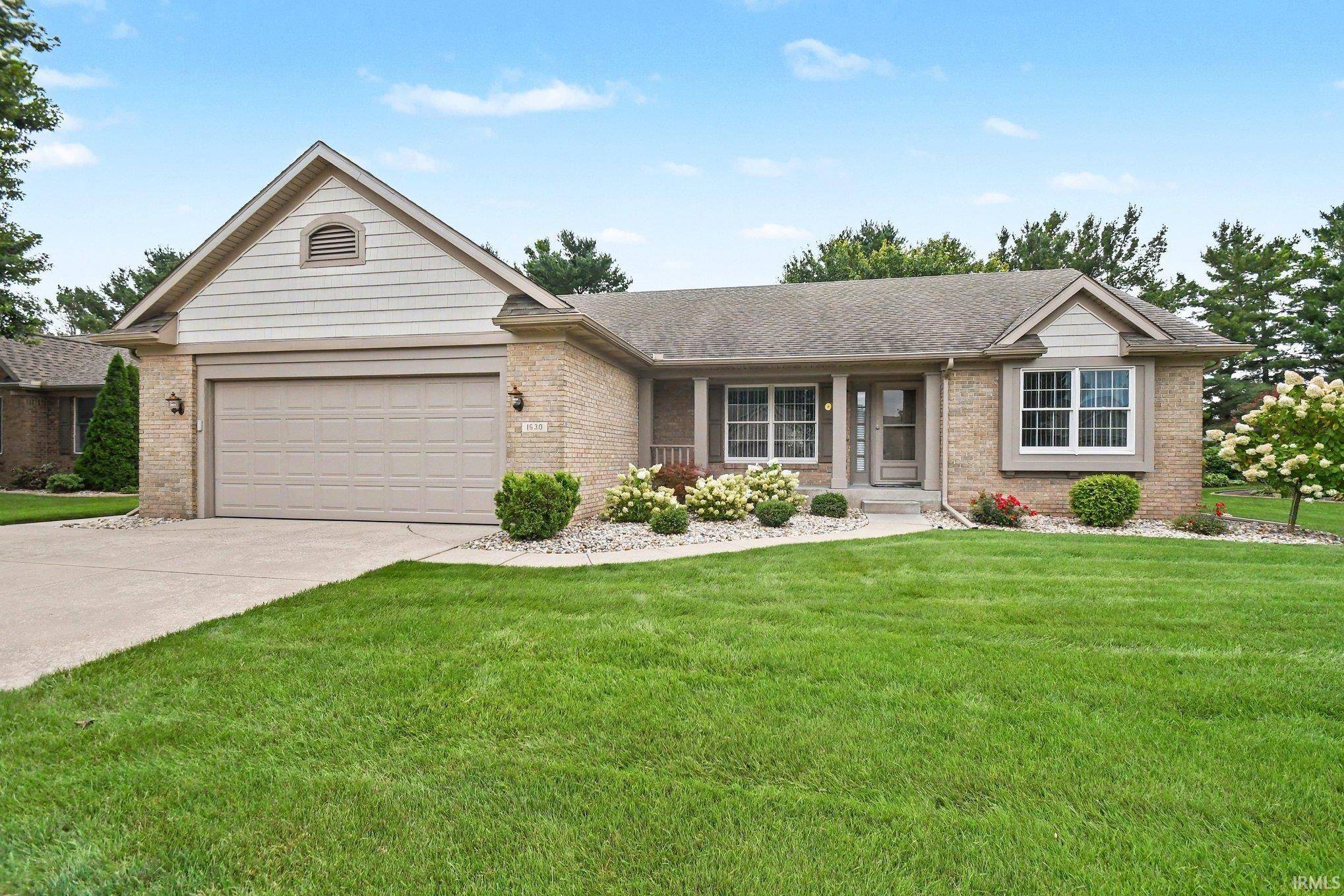 1630 Garland DR, Goshen, IN 46526-4682