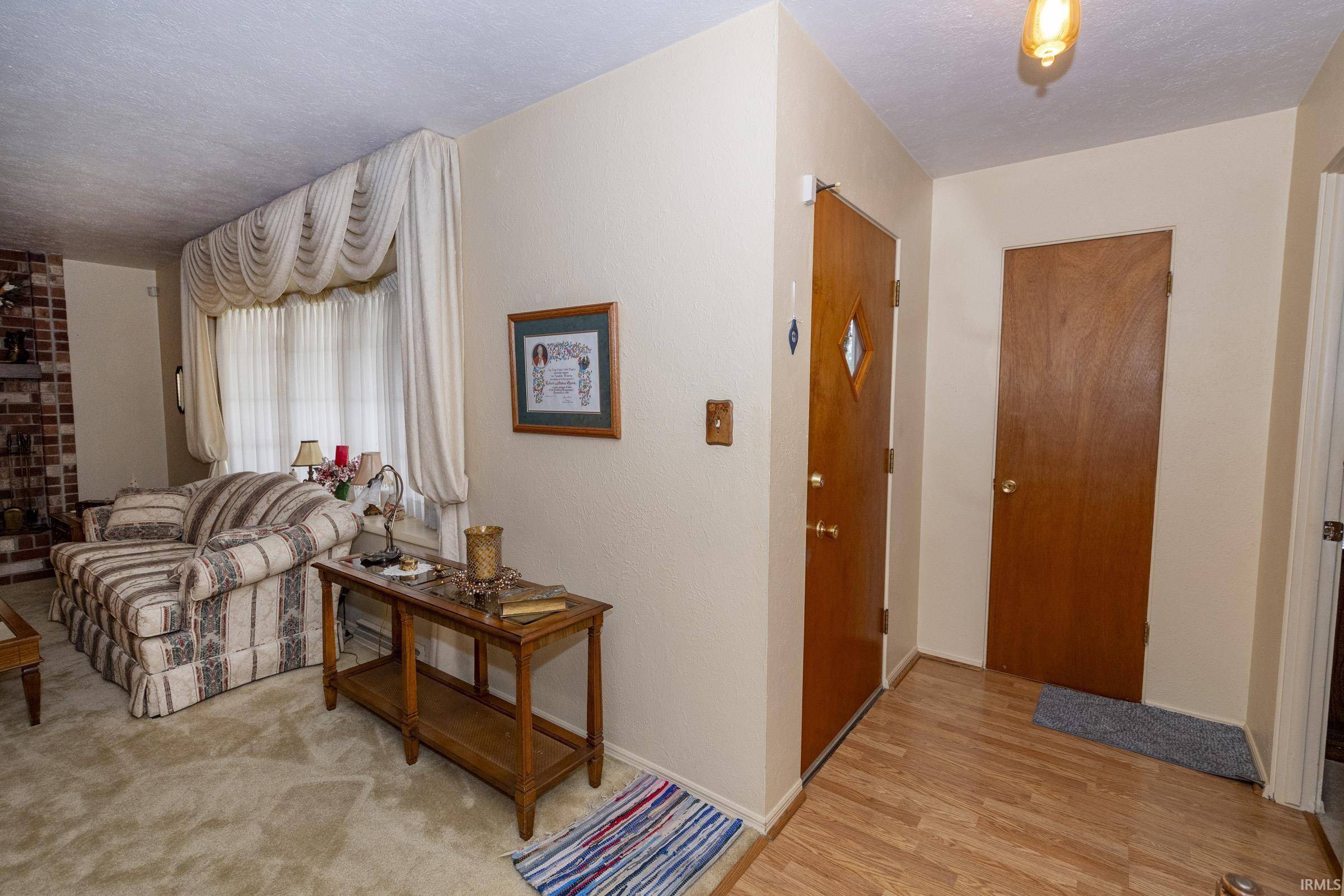 2624 Oak Leaf CV, South Bend, IN 46628