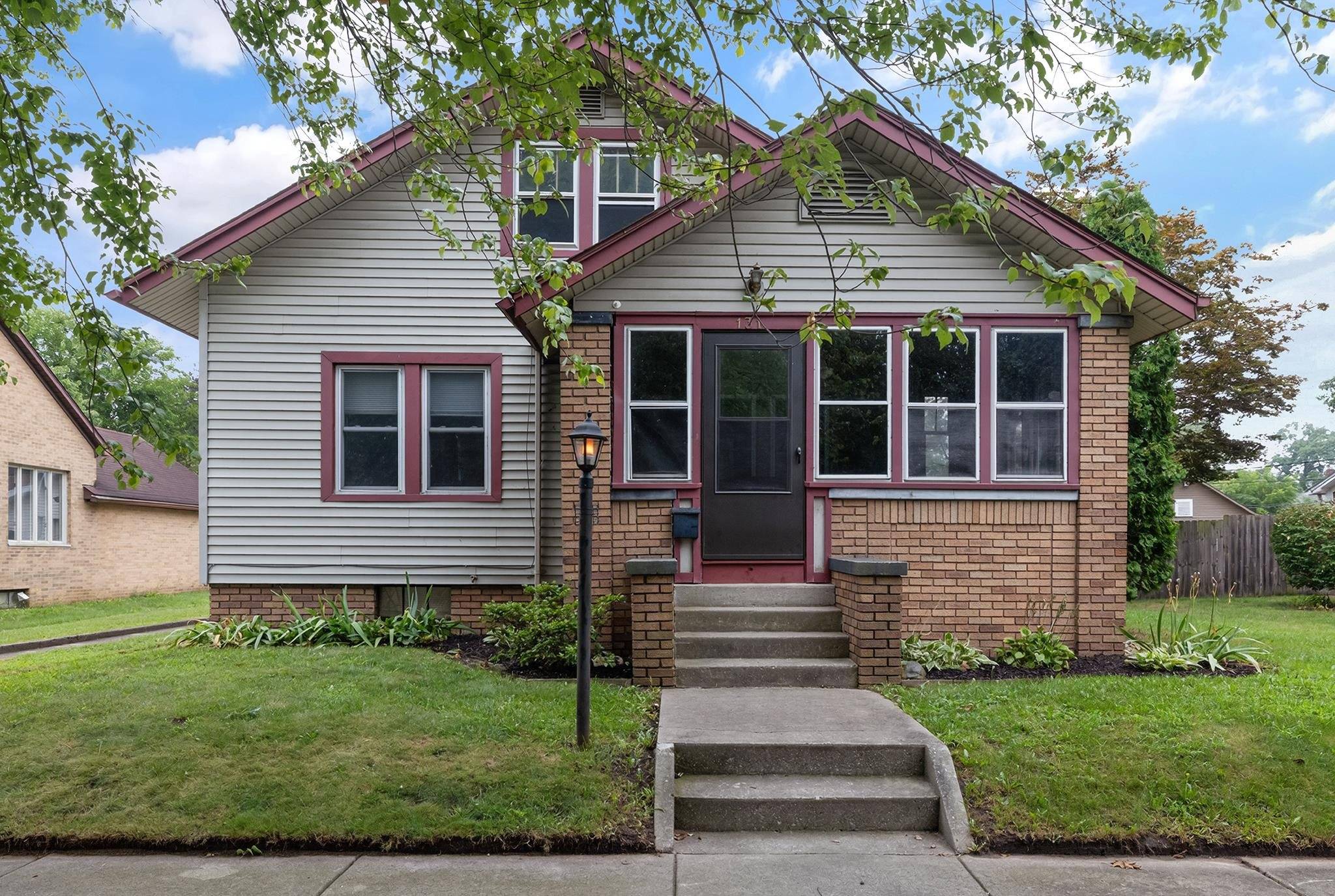 131 Kenyon AVE, Elkhart, IN 46516