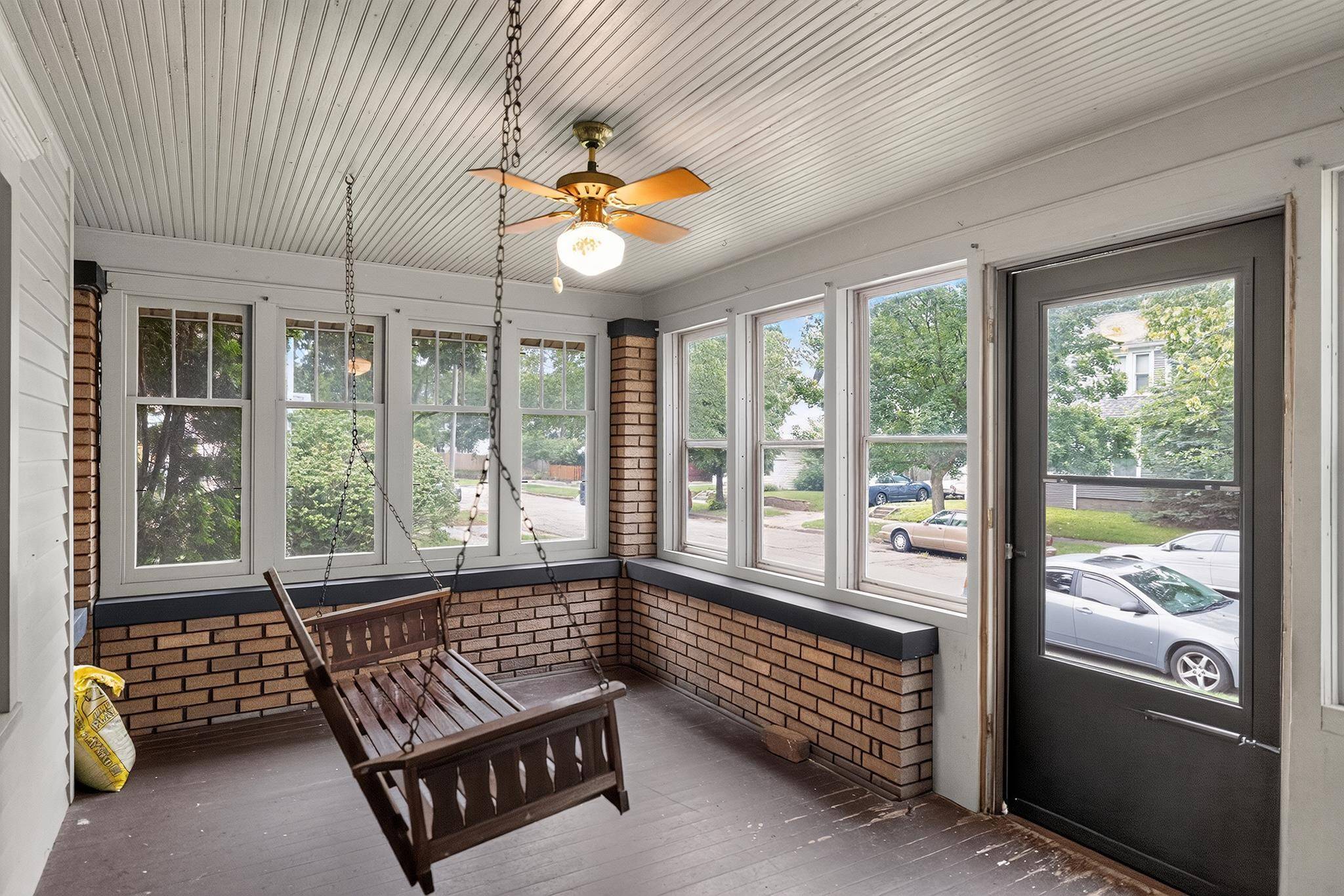 131 Kenyon AVE, Elkhart, IN 46516