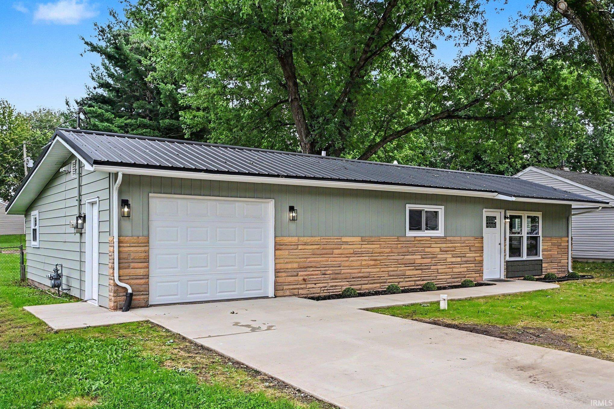 2508 Westside DR, Warsaw, IN 46580