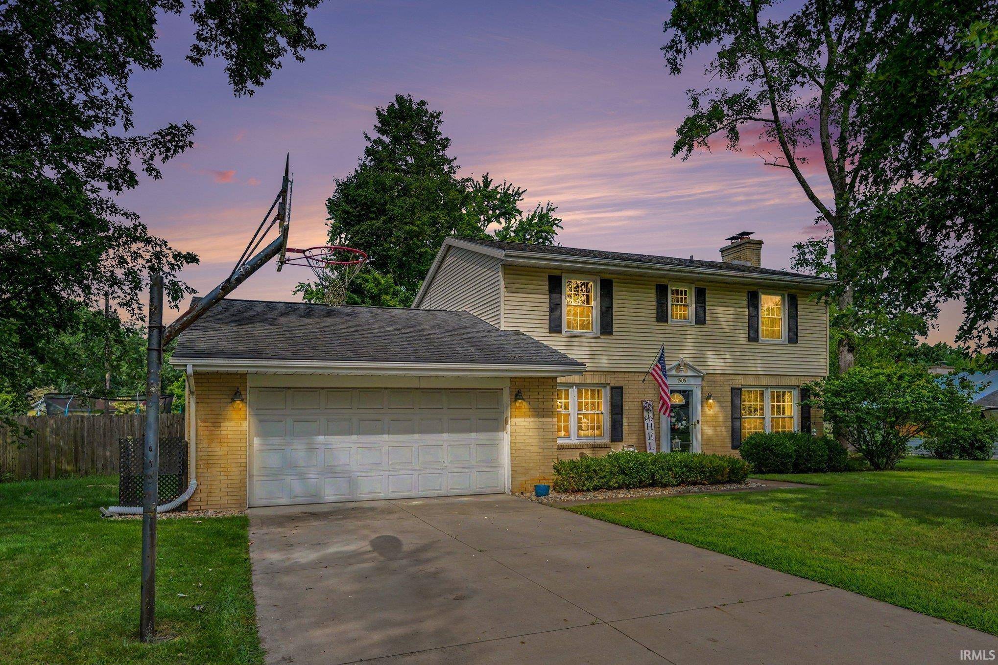 1505 Birch DR, Elkhart, IN 46514-4304