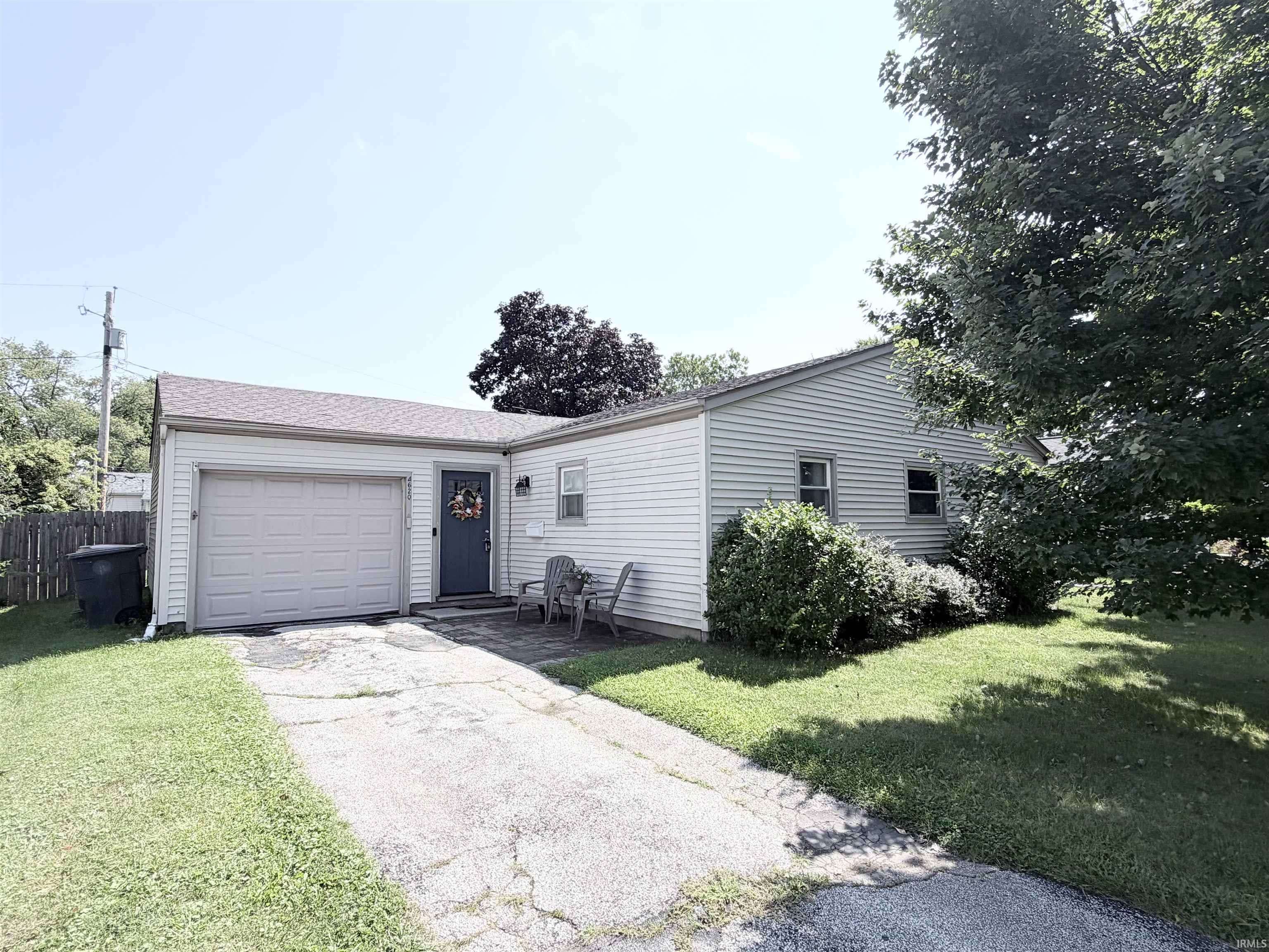 4620 Crawford CT, South Bend, IN 46614