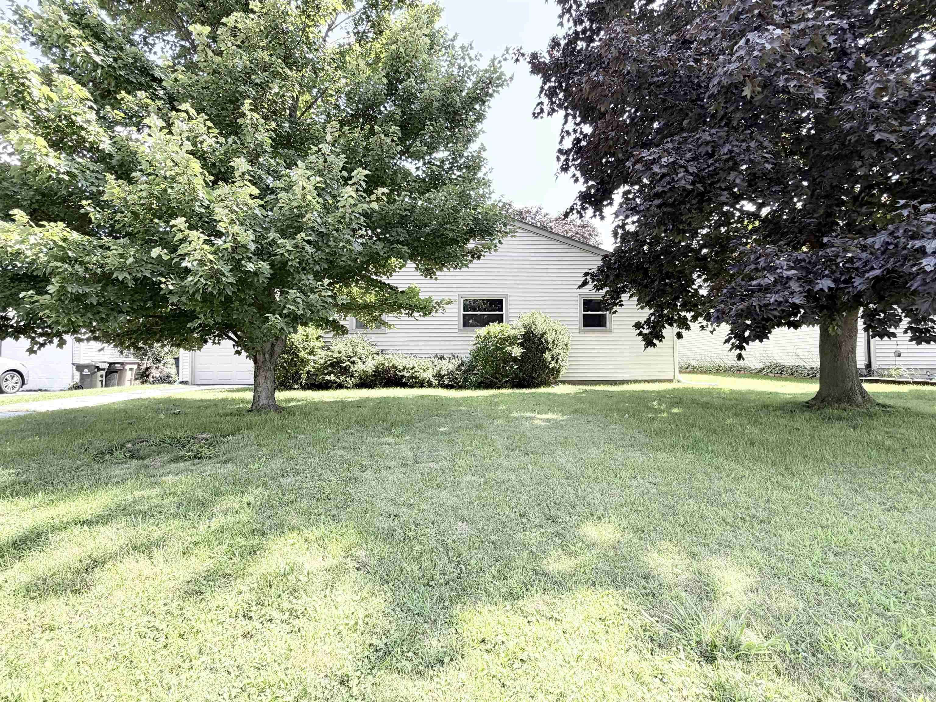 4620 Crawford CT, South Bend, IN 46614