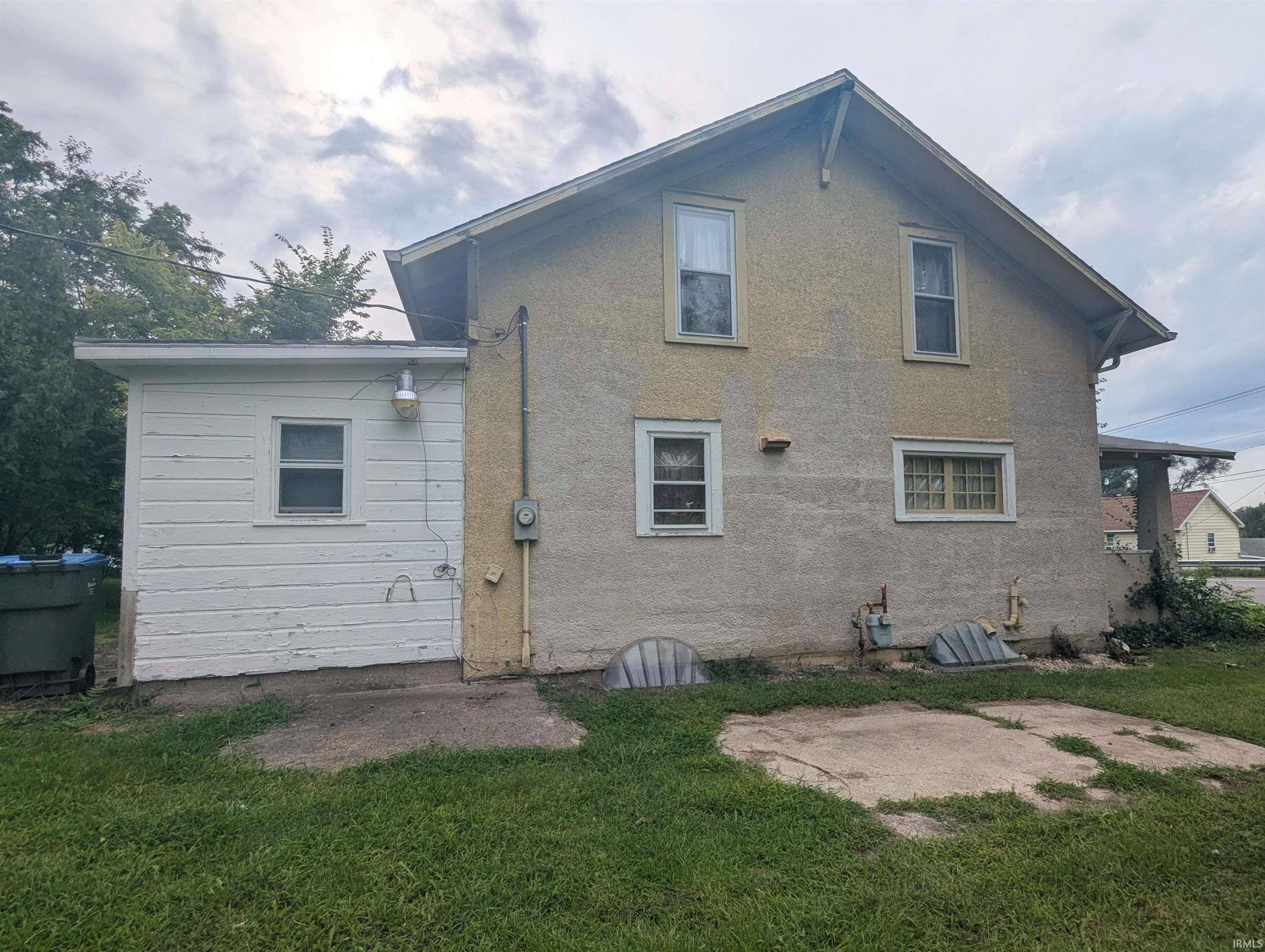 2206 Lincoln AVE, Goshen, IN 46528