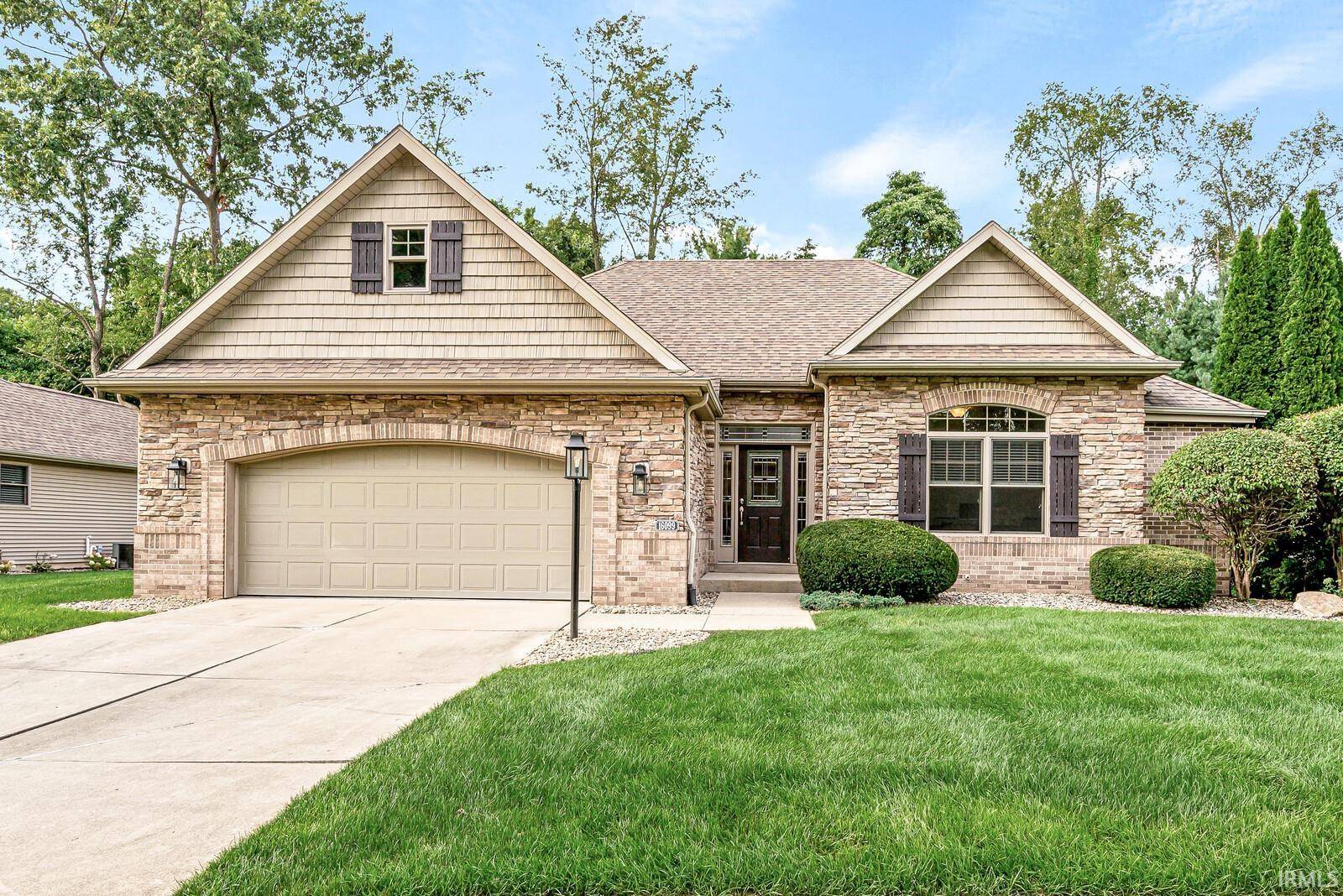 16099 Gumwood Crossing DR, Granger, IN 46530