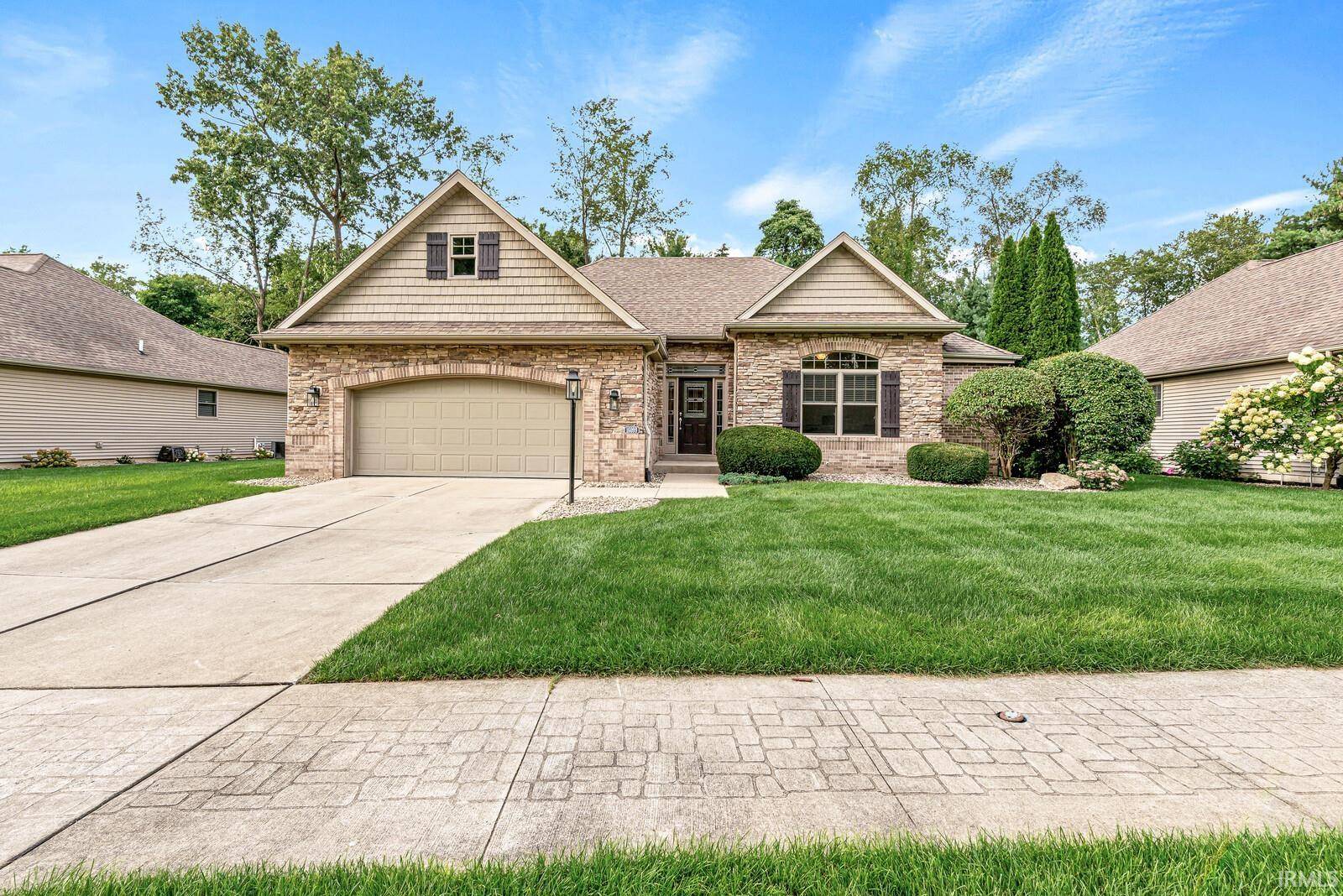 16099 Gumwood Crossing DR, Granger, IN 46530