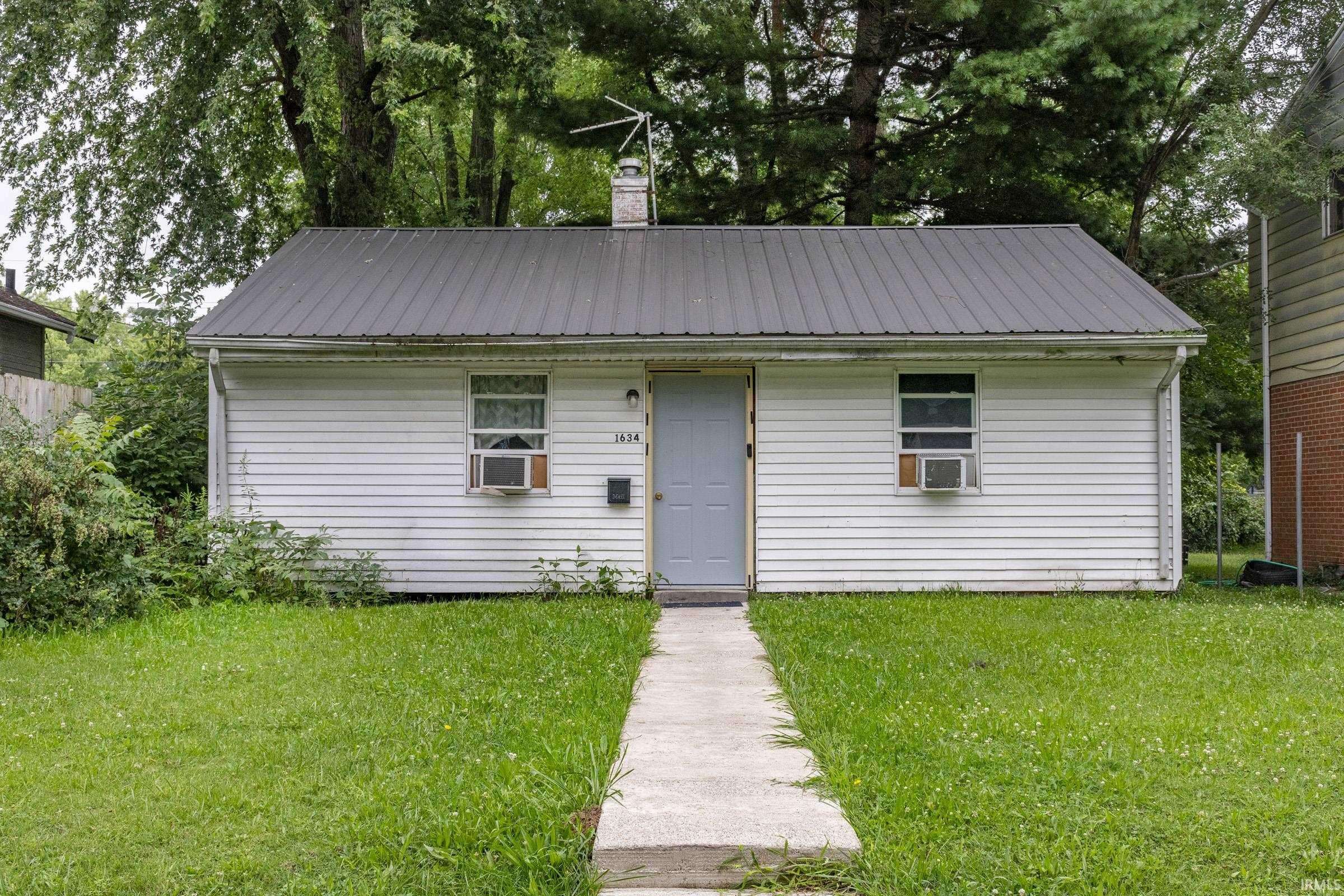 1634 N Olive ST, South Bend, IN 46628